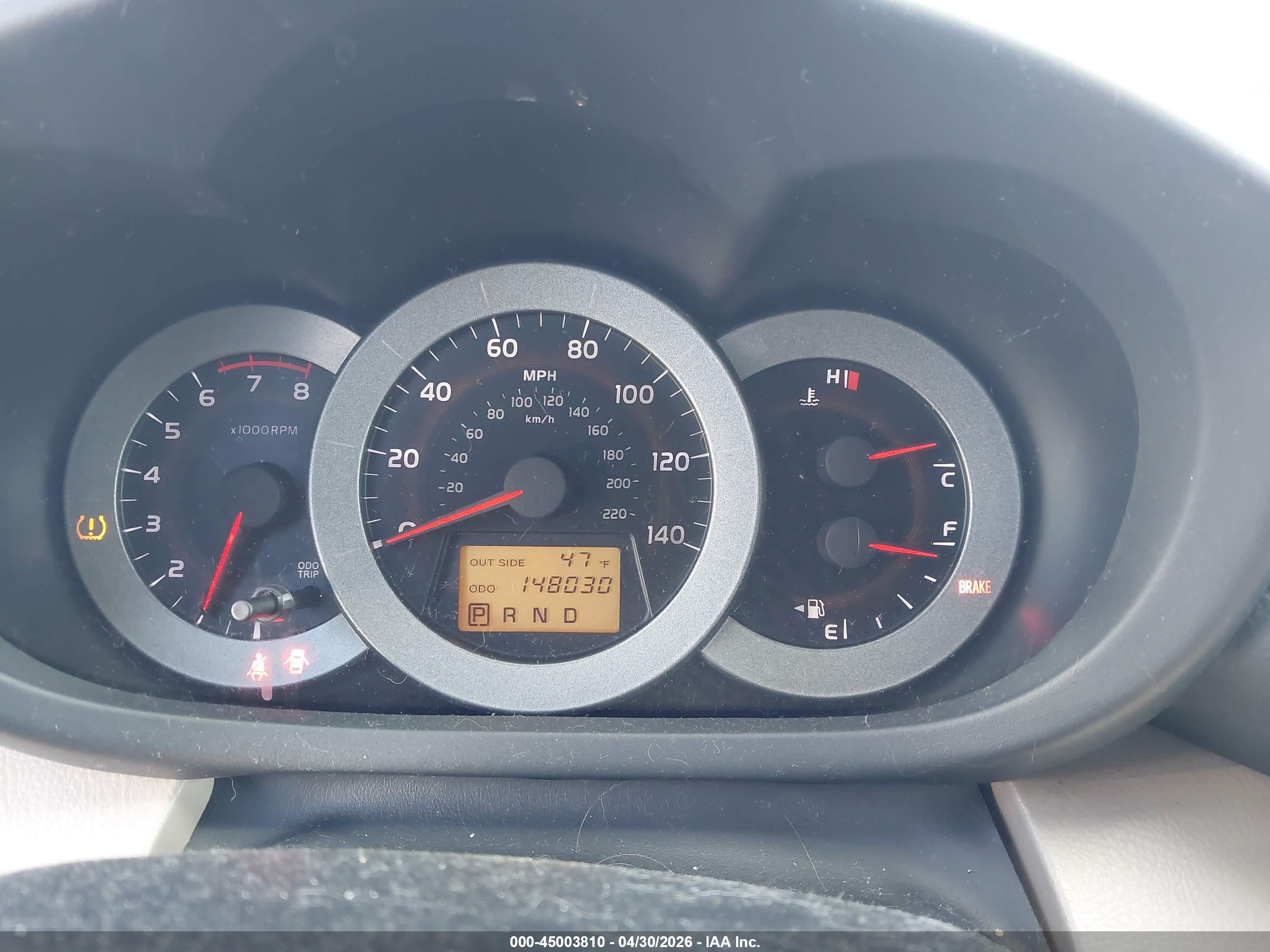 TOYOTA RAV4 image 7
