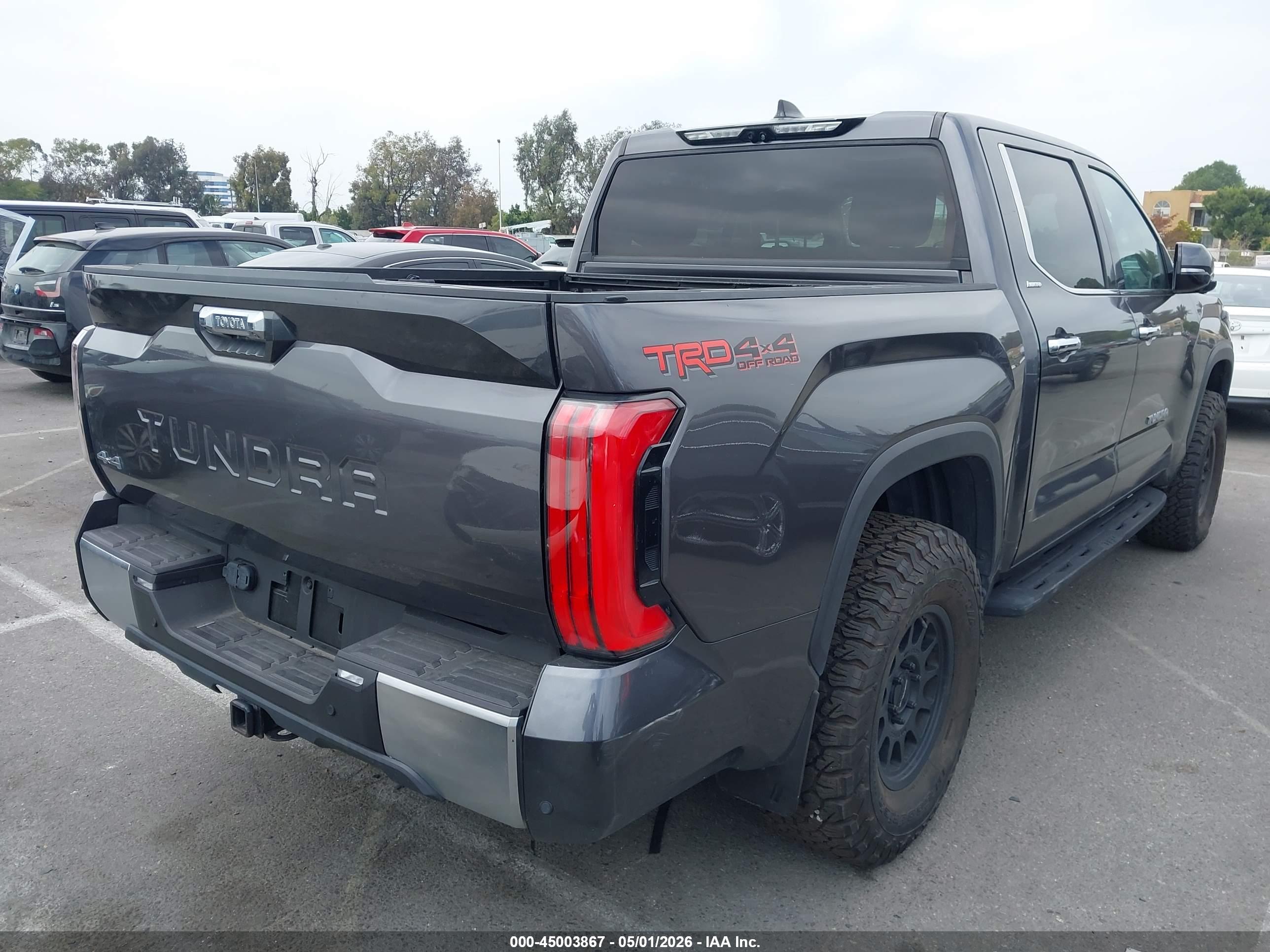 TOYOTA TUNDRA image 4
