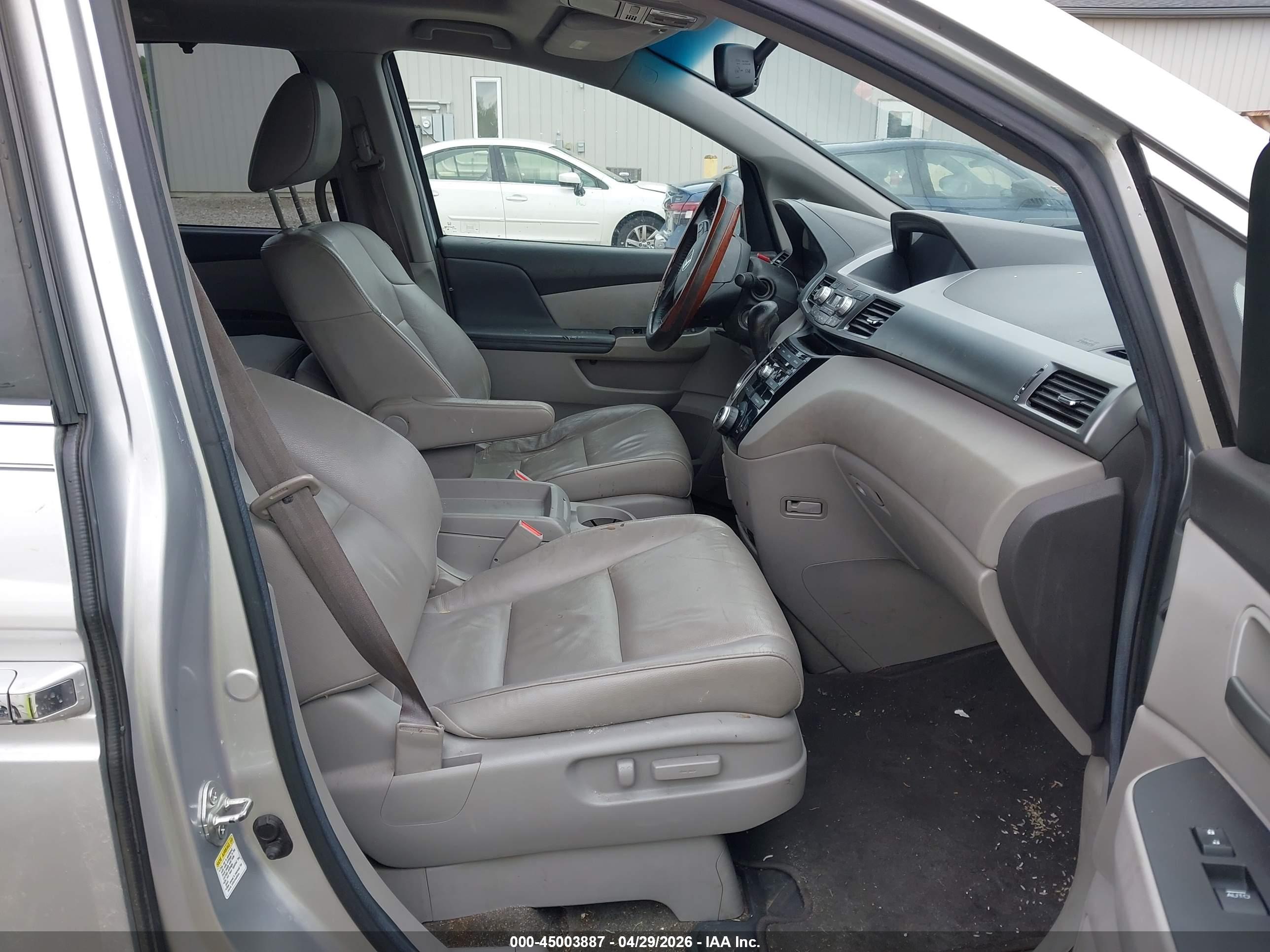 HONDA ODYSSEY image 5