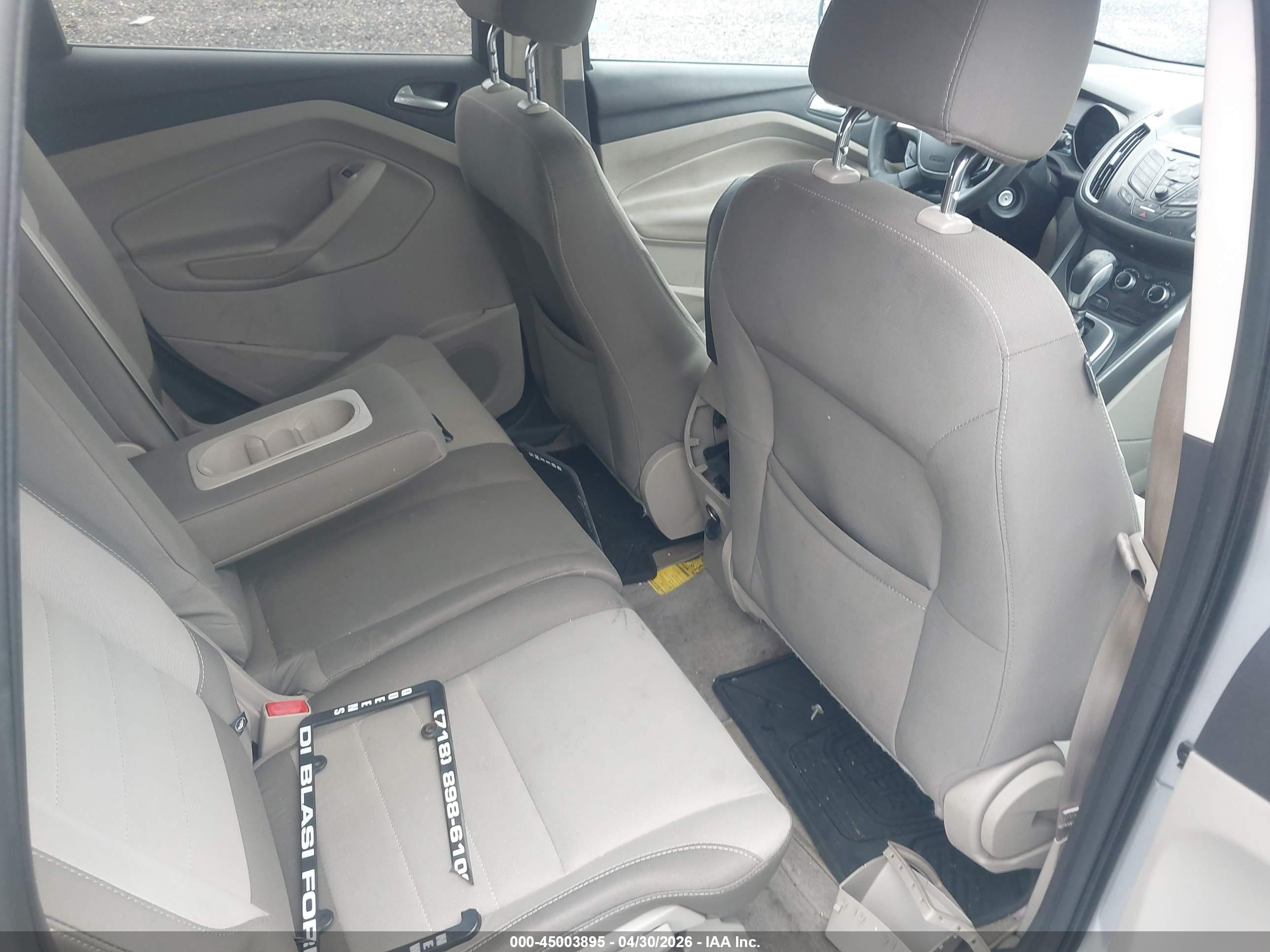 FORD ESCAPE image 8