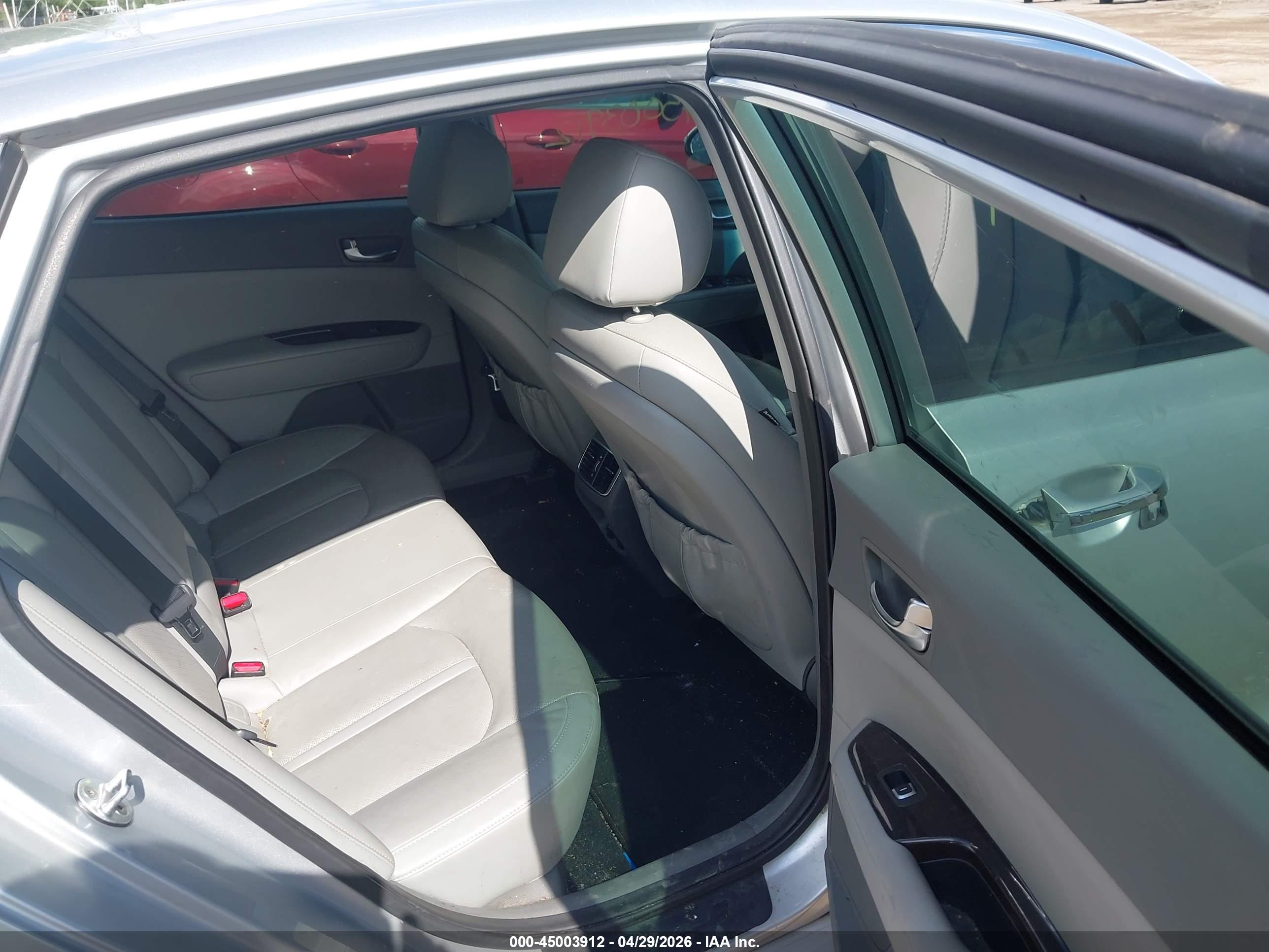 KIA OPTIMA image 8