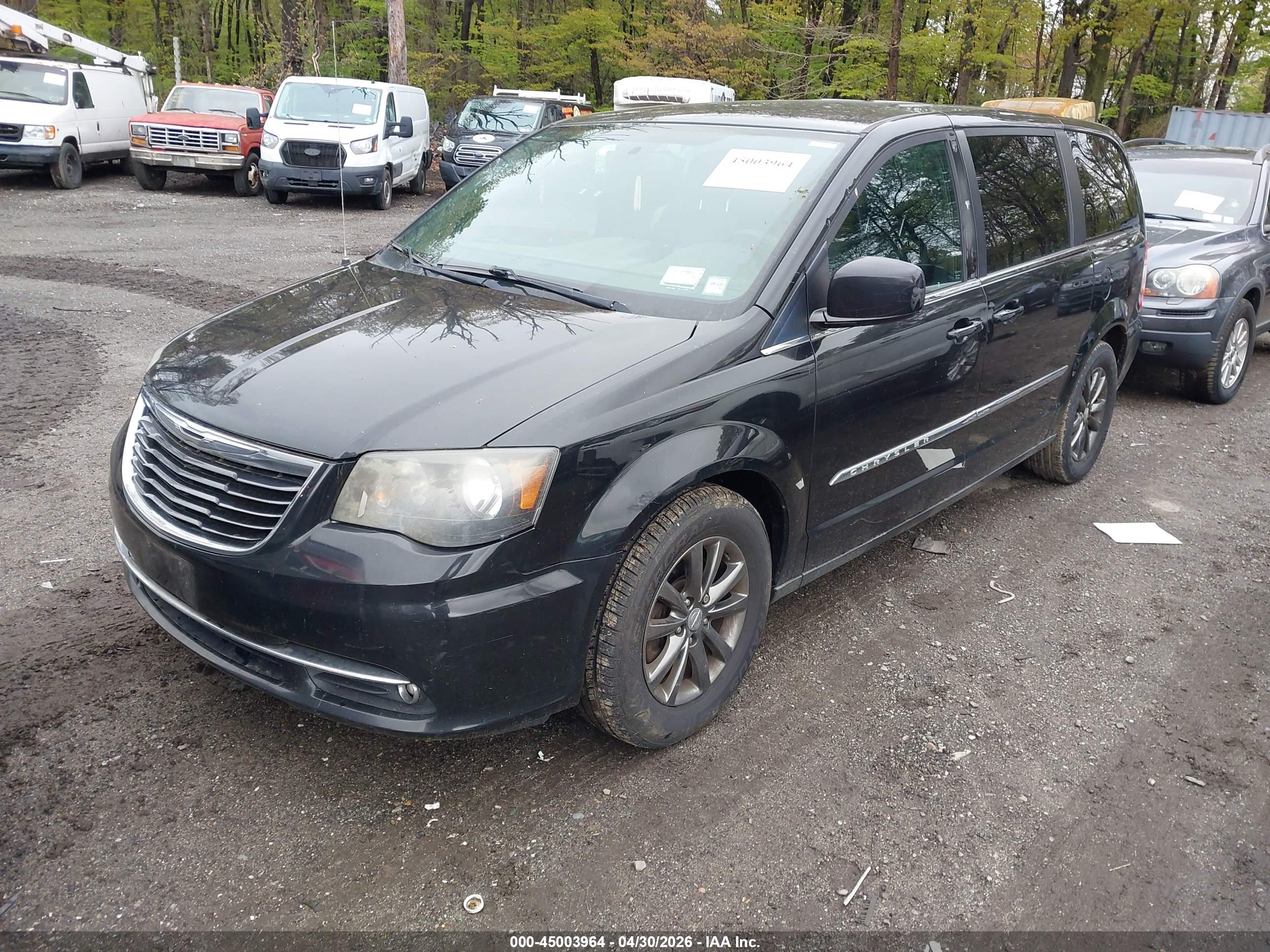 CHRYSLER TOWN image 2