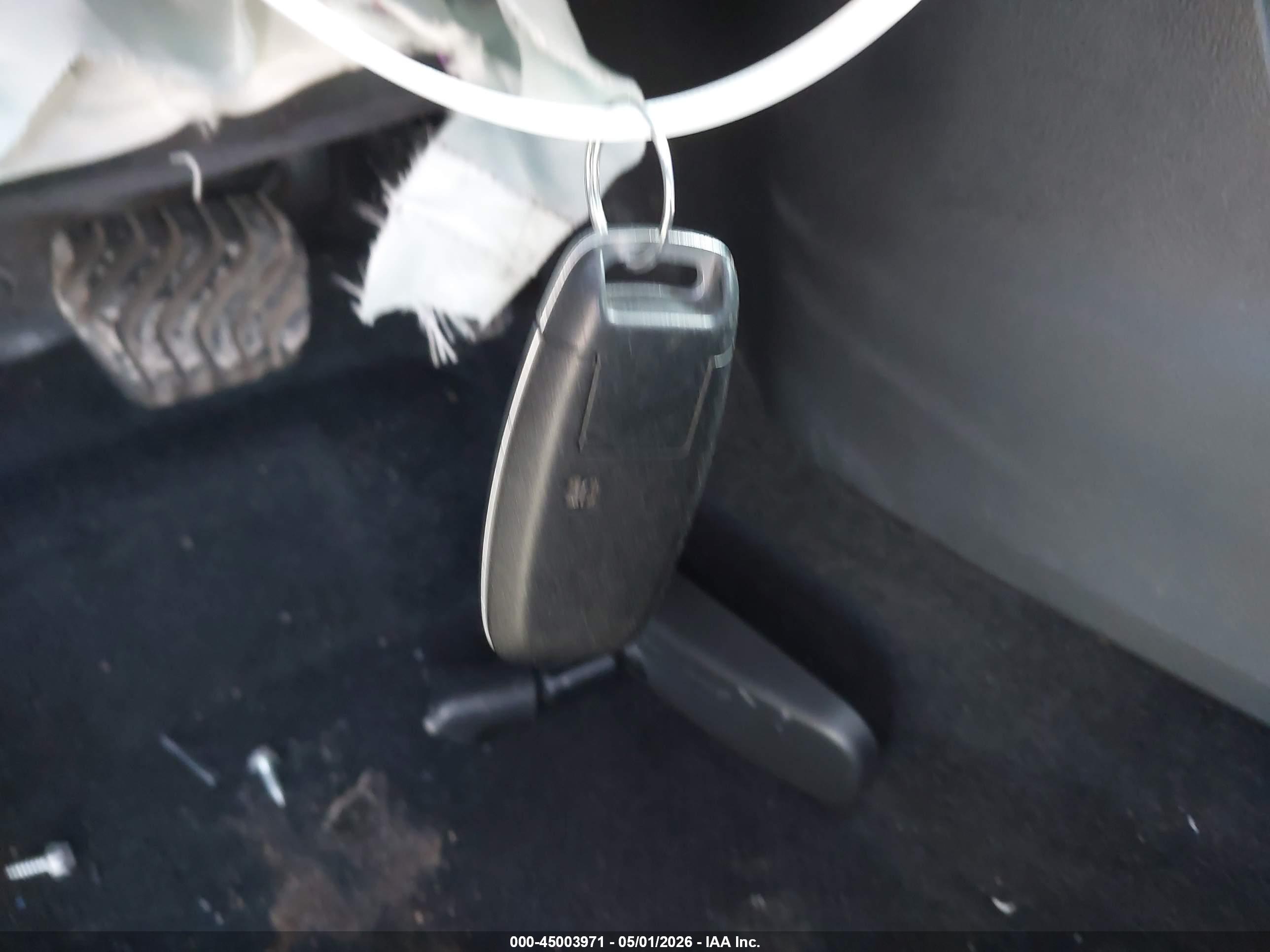 NISSAN ROGUE image 11