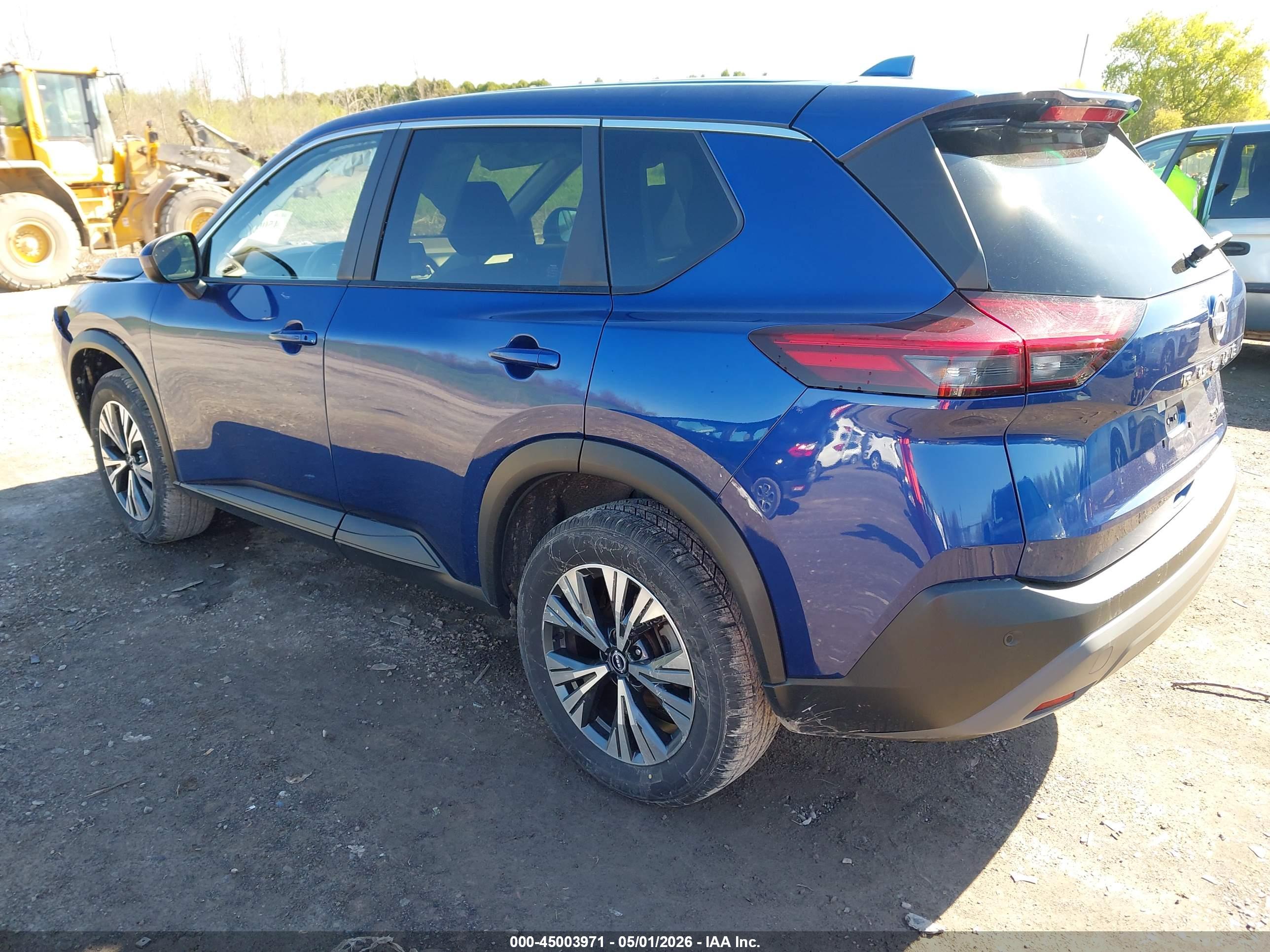 NISSAN ROGUE image 3