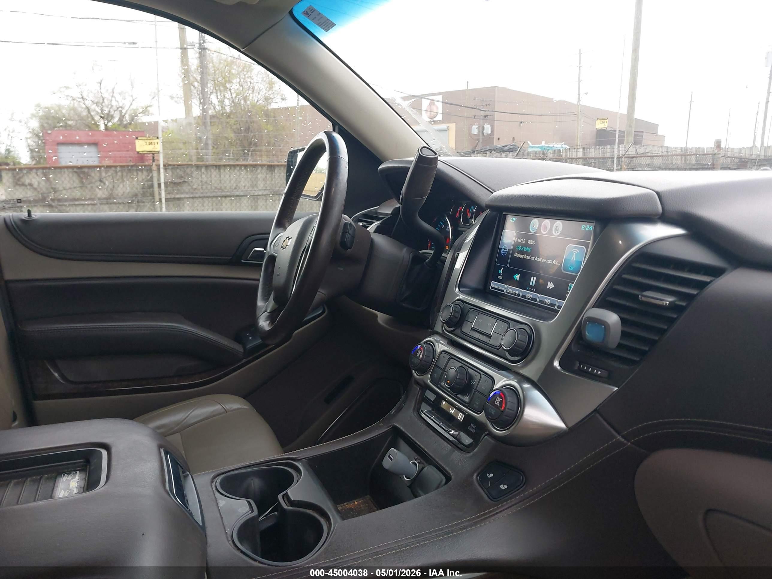 CHEVROLET TAHOE image 5