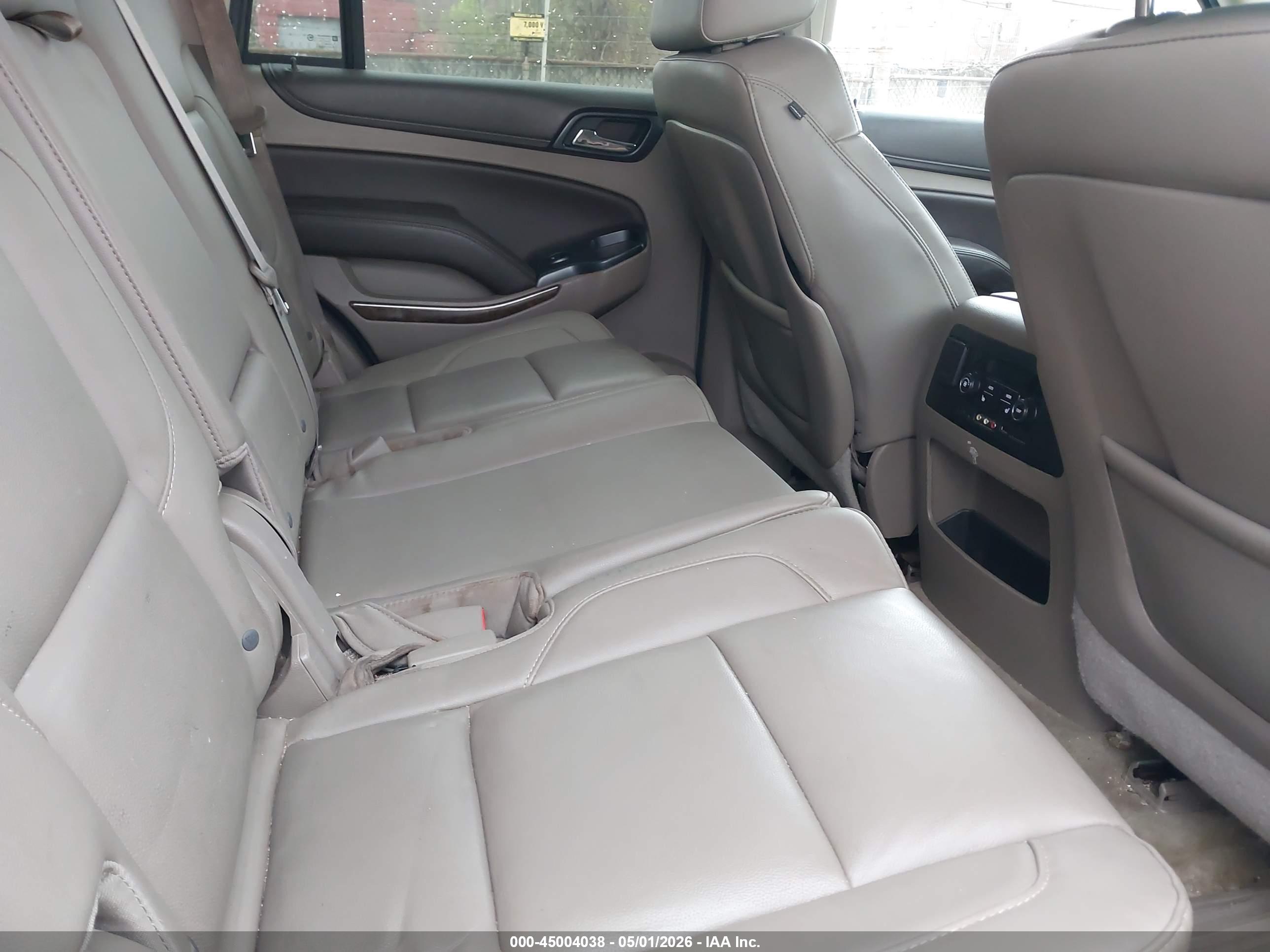 CHEVROLET TAHOE image 8