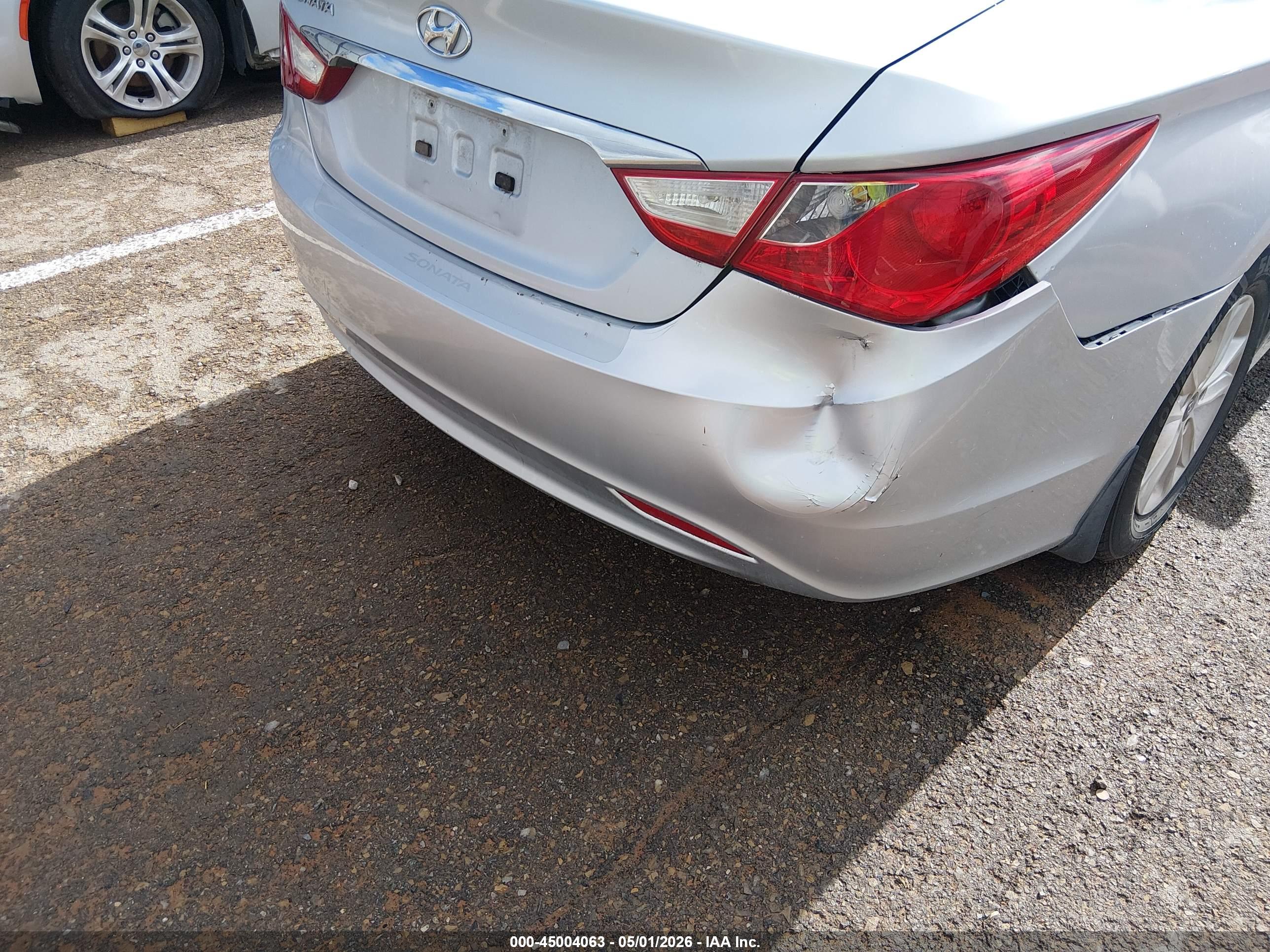 HYUNDAI SONATA image 6