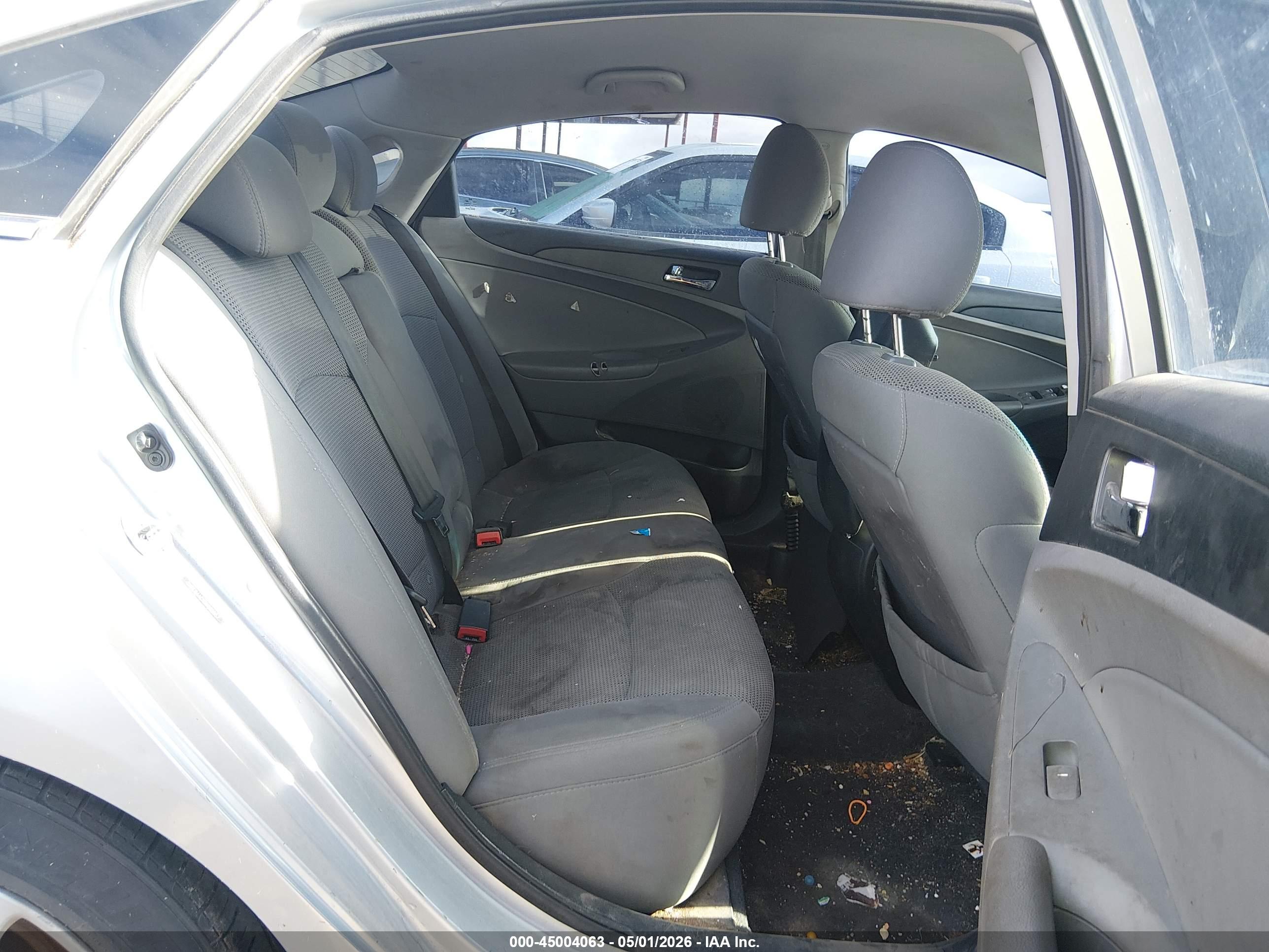 HYUNDAI SONATA image 8