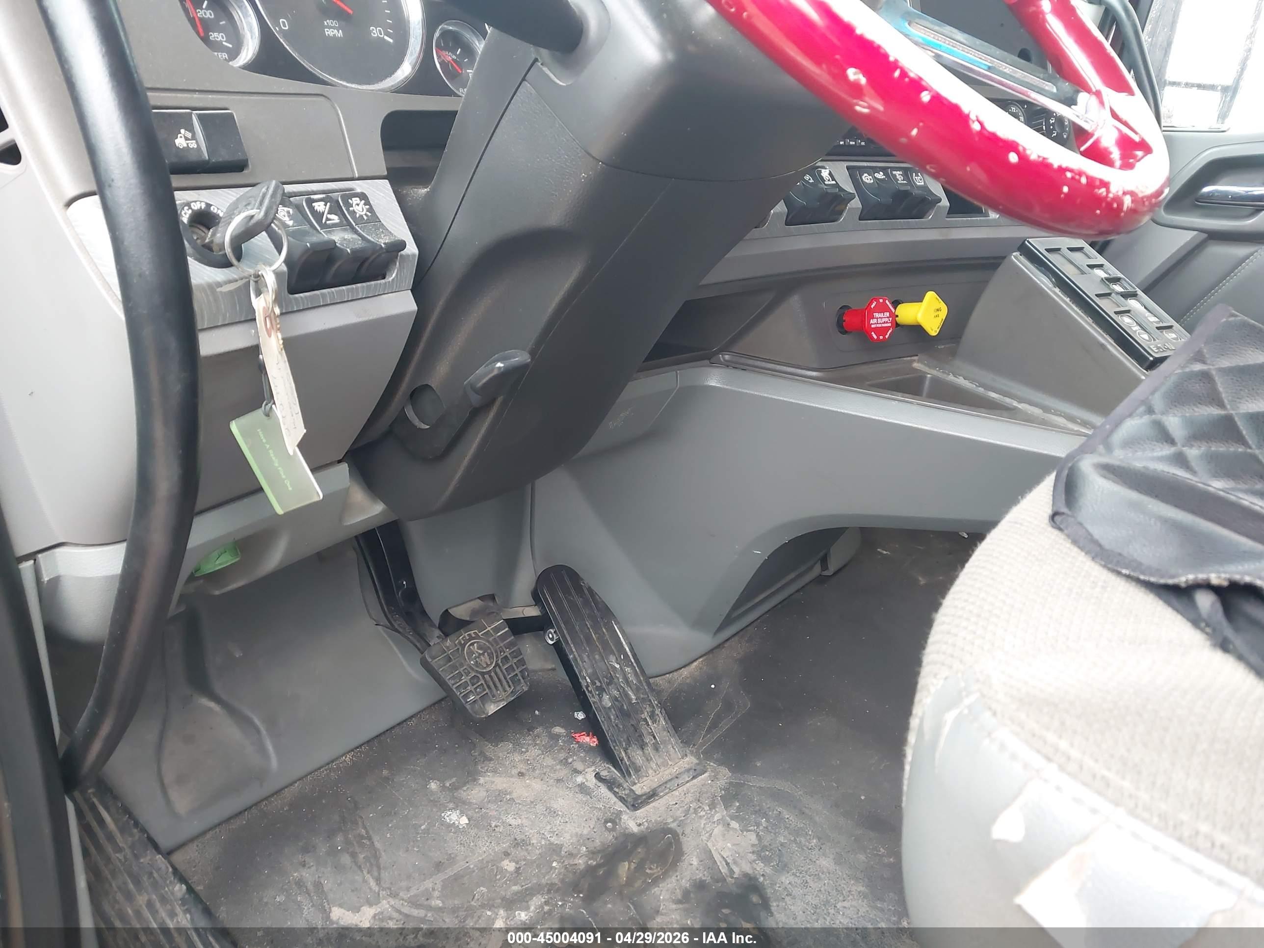 KENWORTH T680 image 11