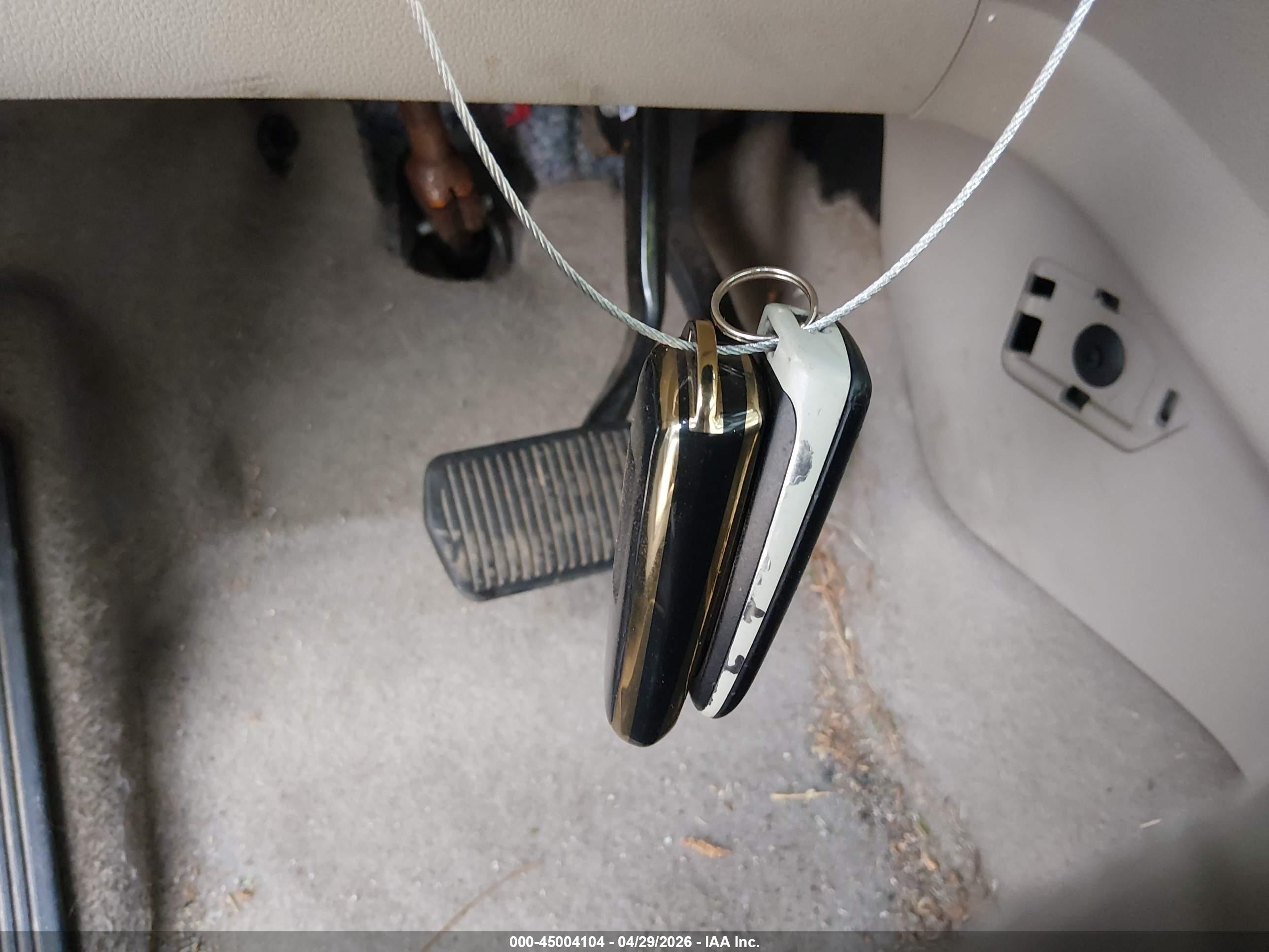 FORD ESCAPE image 11