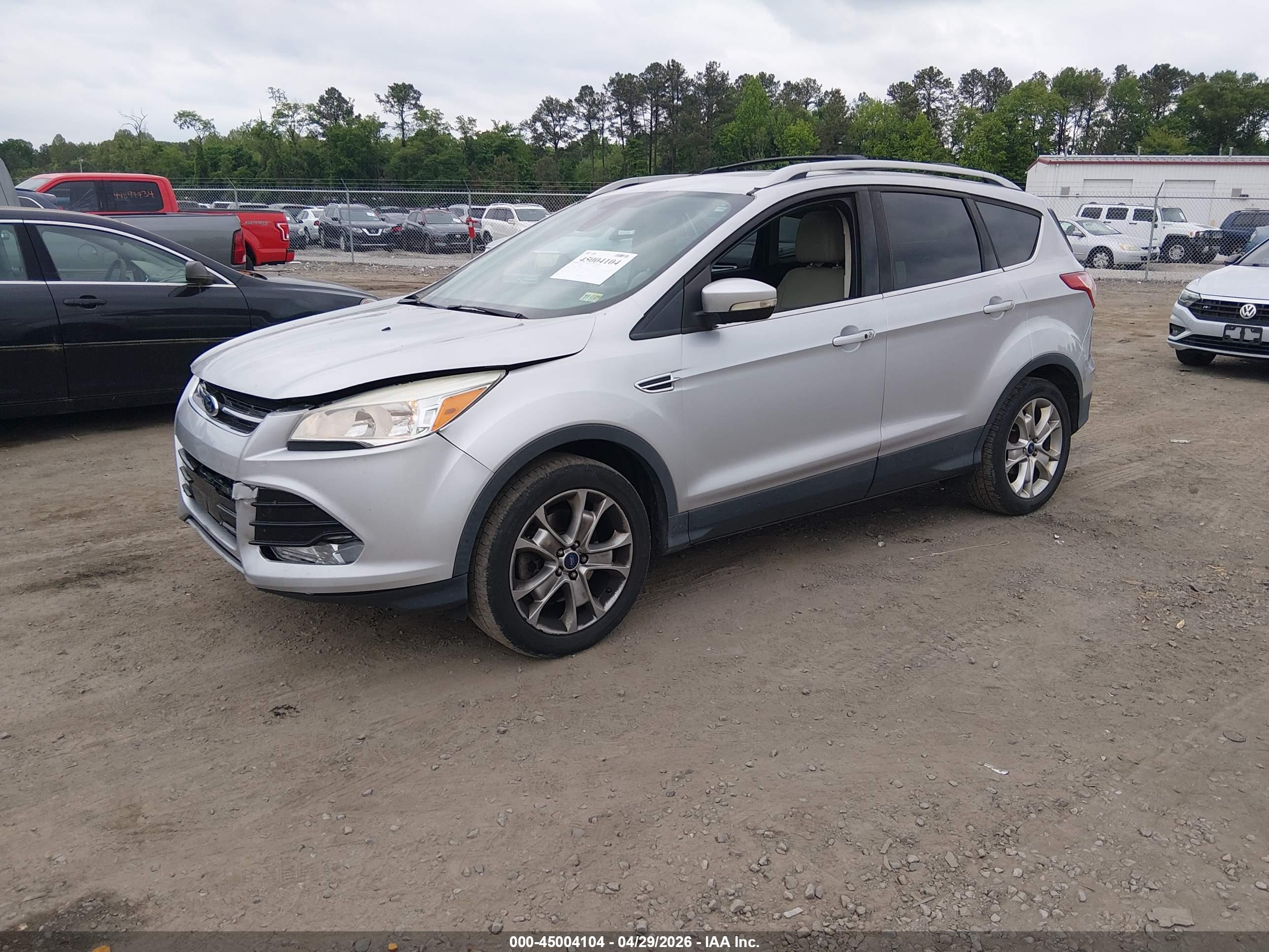 FORD ESCAPE image 2