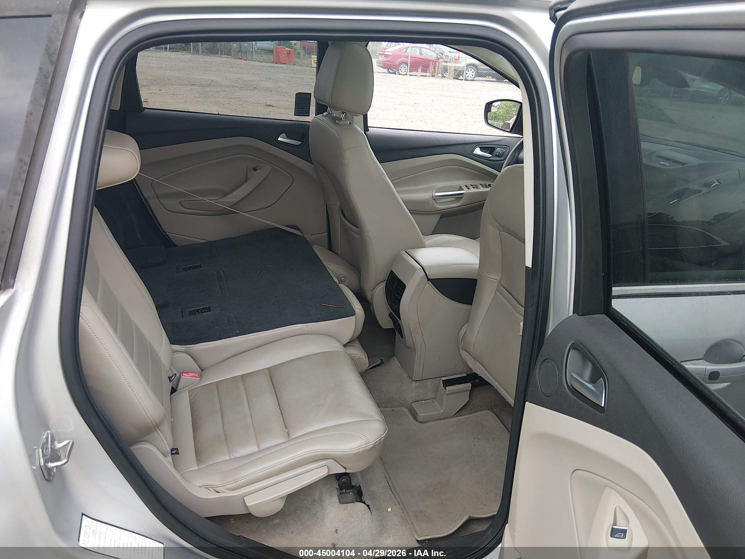 FORD ESCAPE image 8