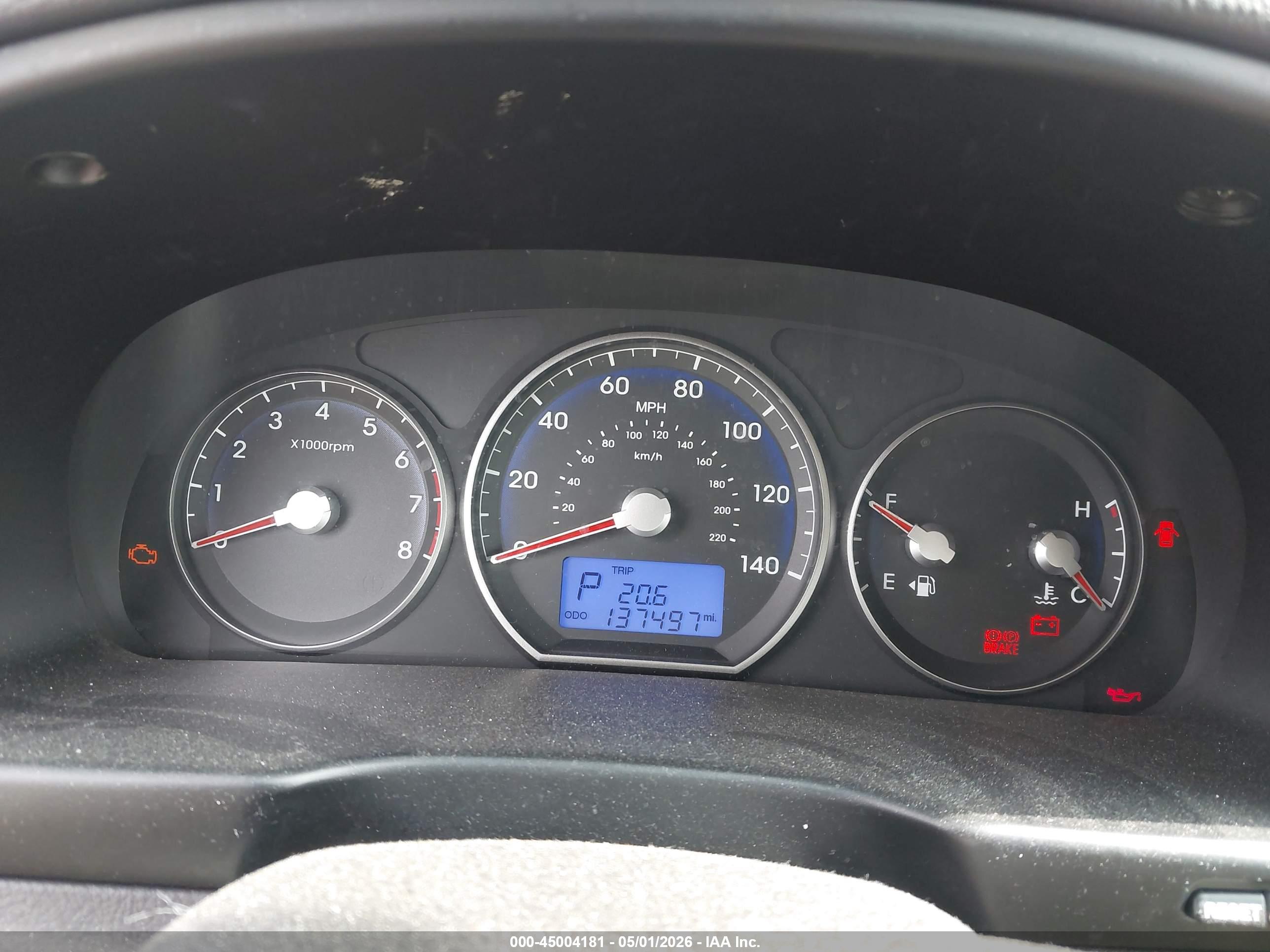 HYUNDAI SANTA image 7