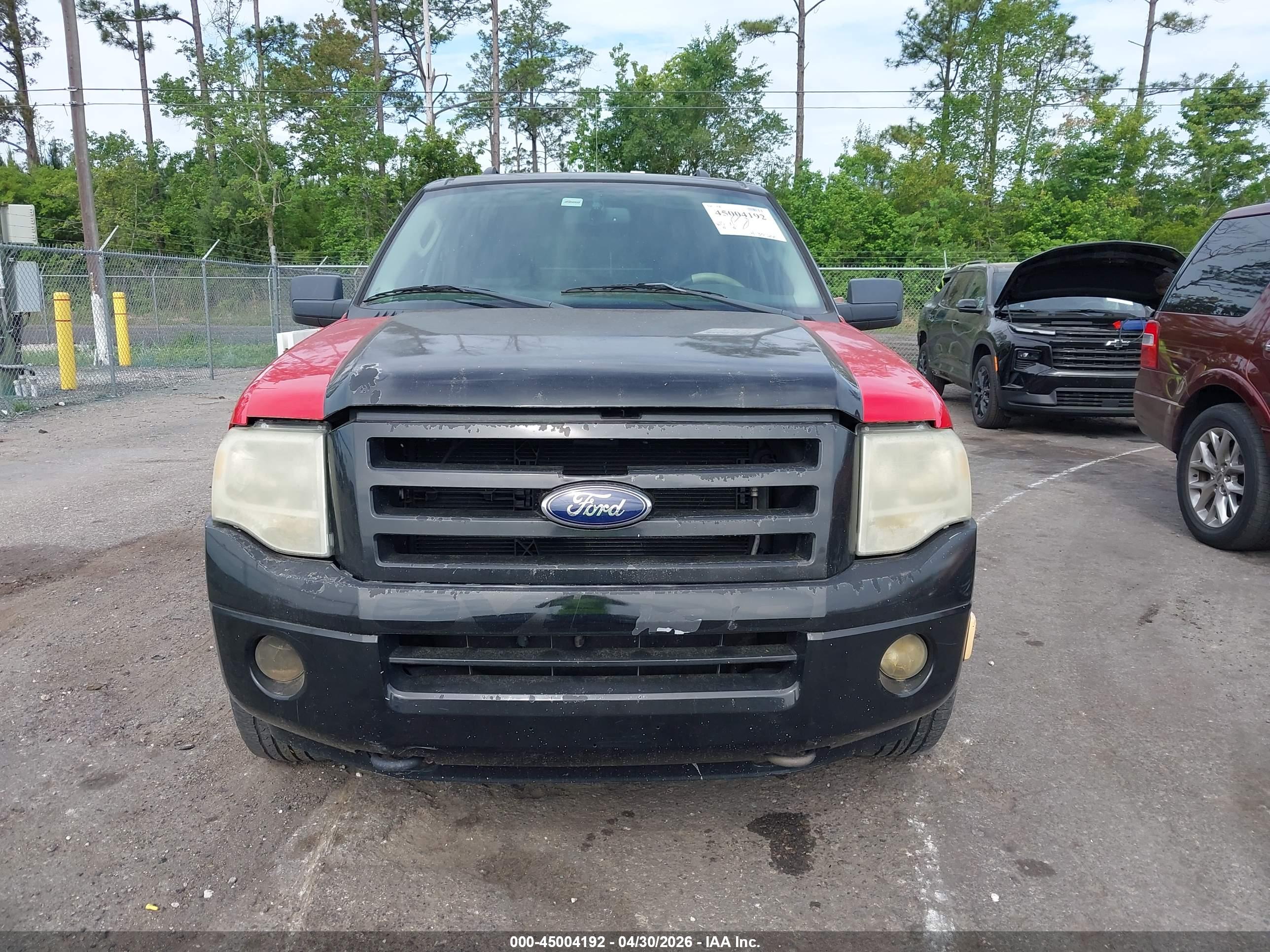FORD EXPEDITION image 6