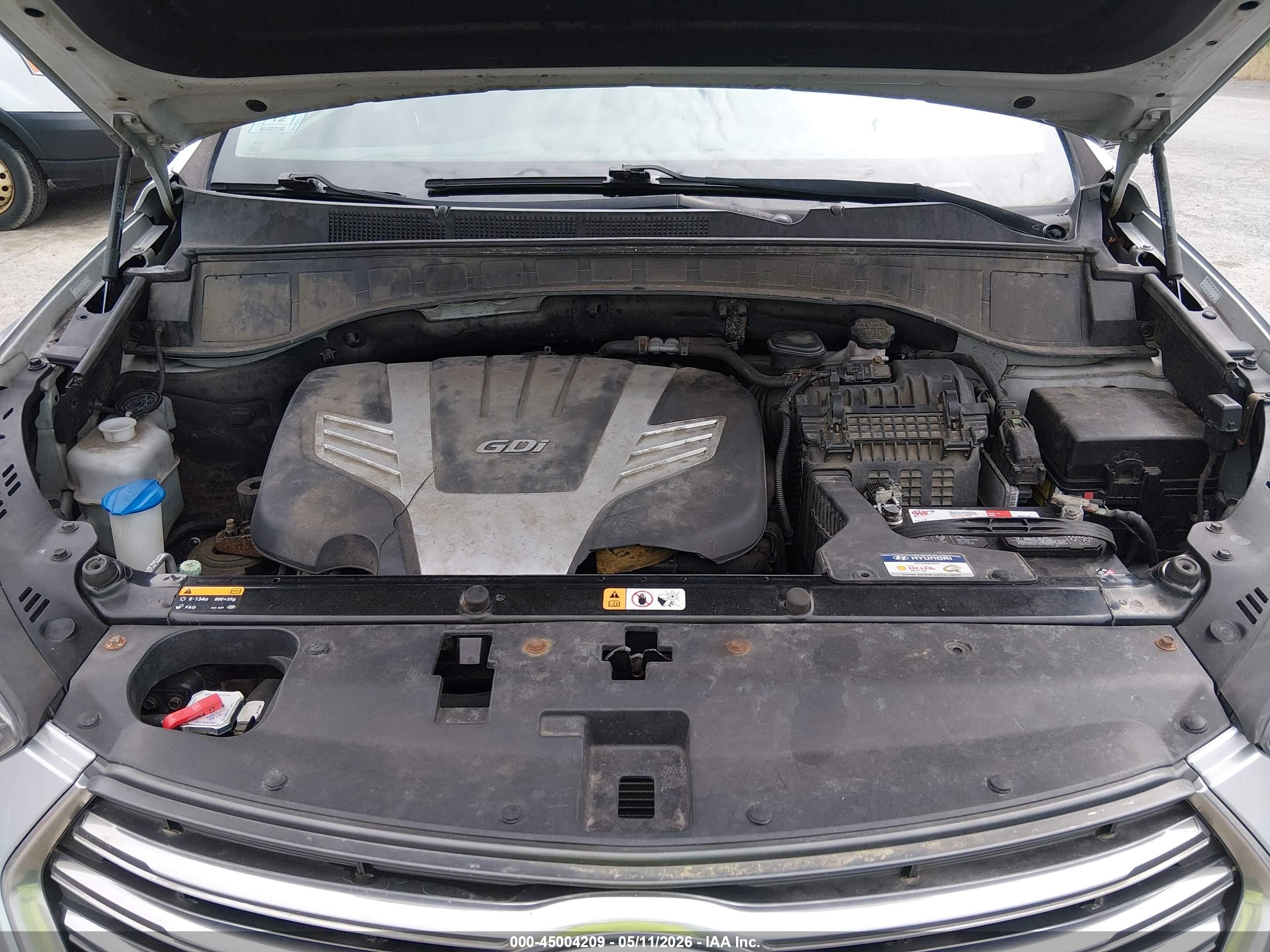 HYUNDAI SANTA image 10