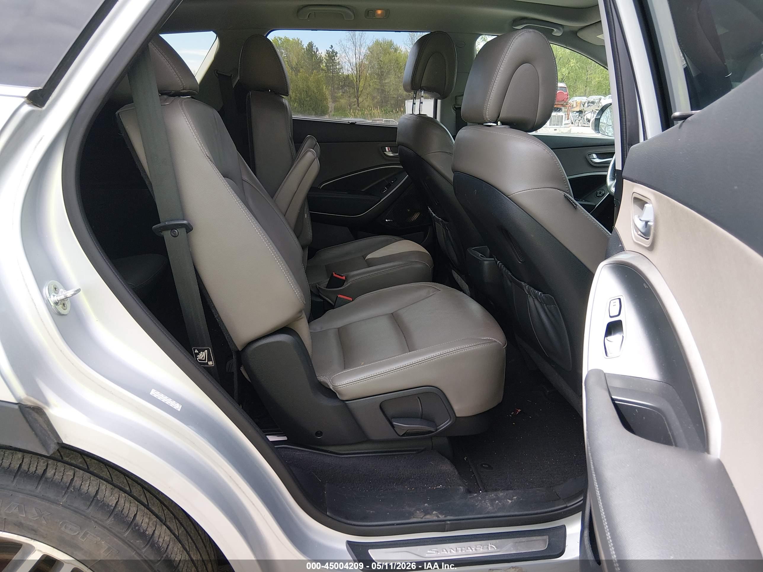 HYUNDAI SANTA image 8