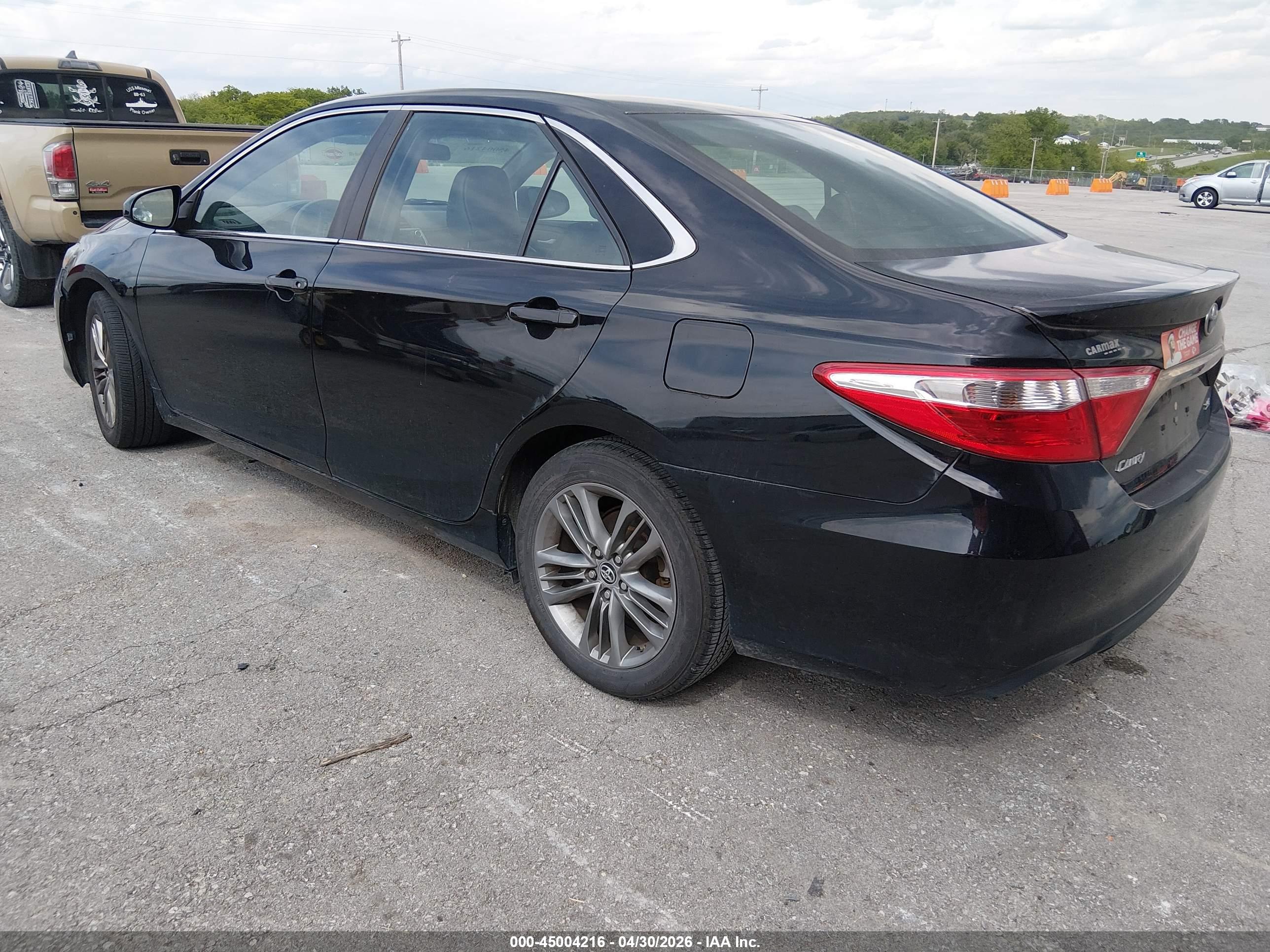 TOYOTA CAMRY image 3