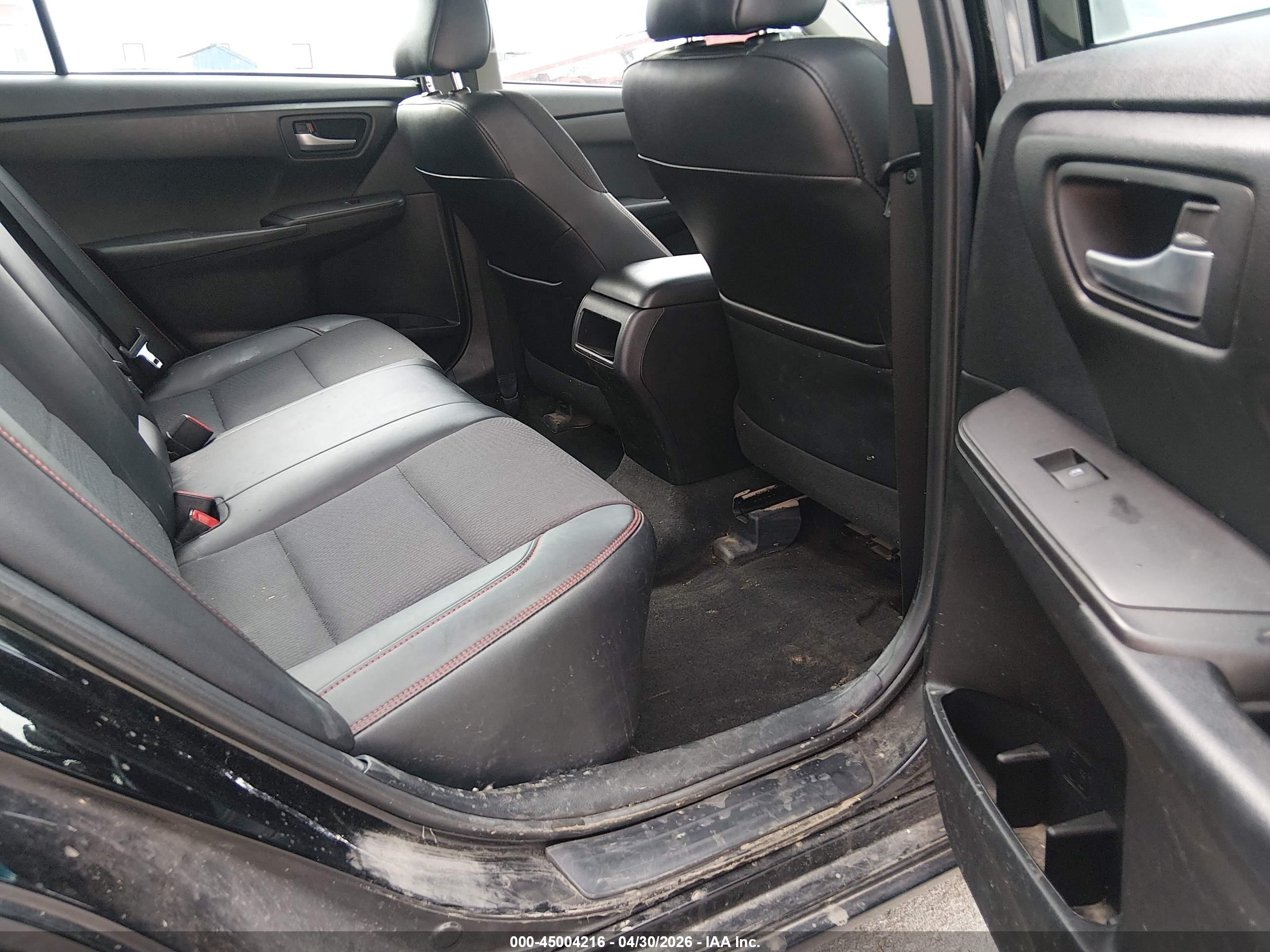 TOYOTA CAMRY image 8