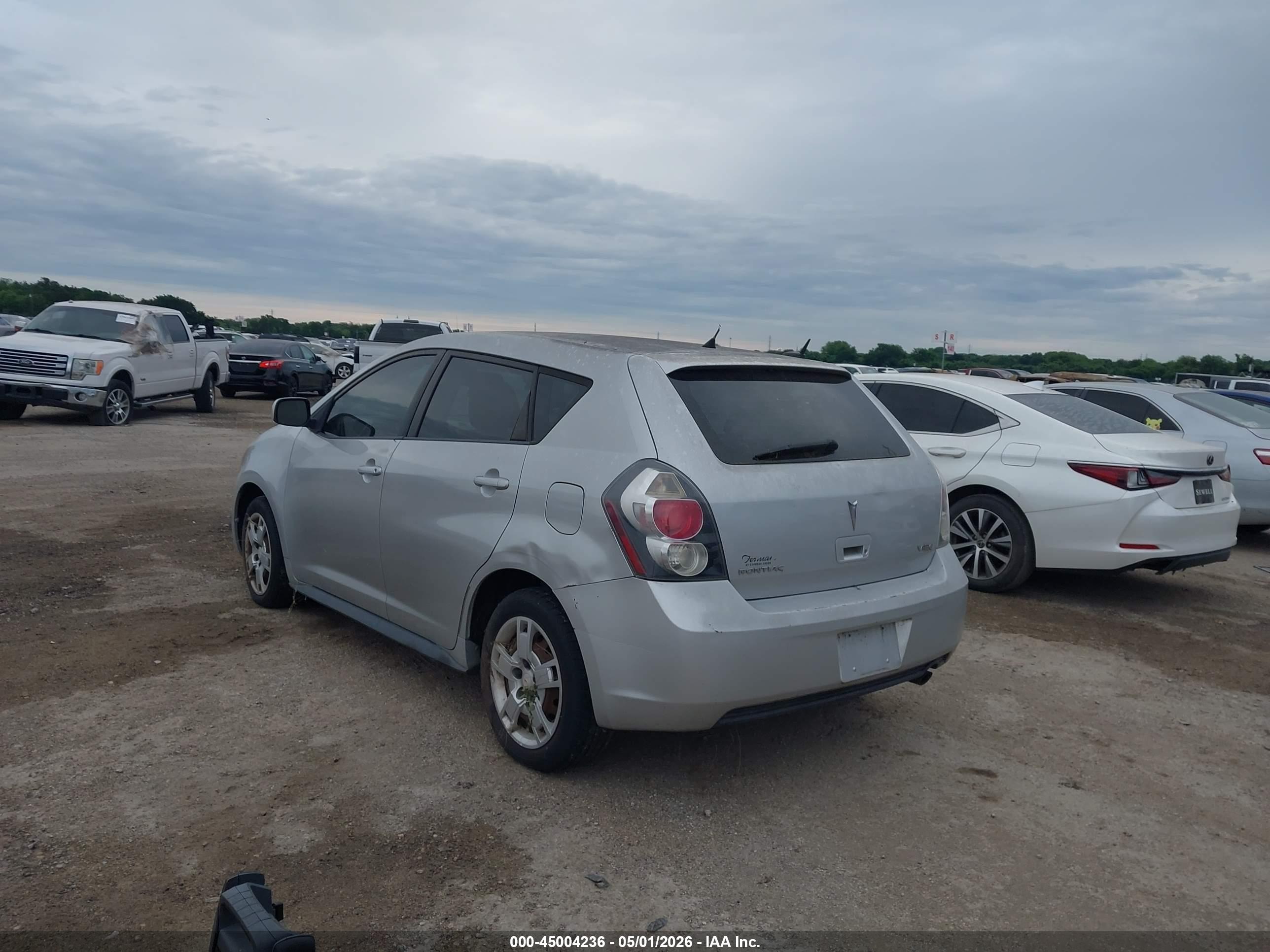 PONTIAC VIBE image 3