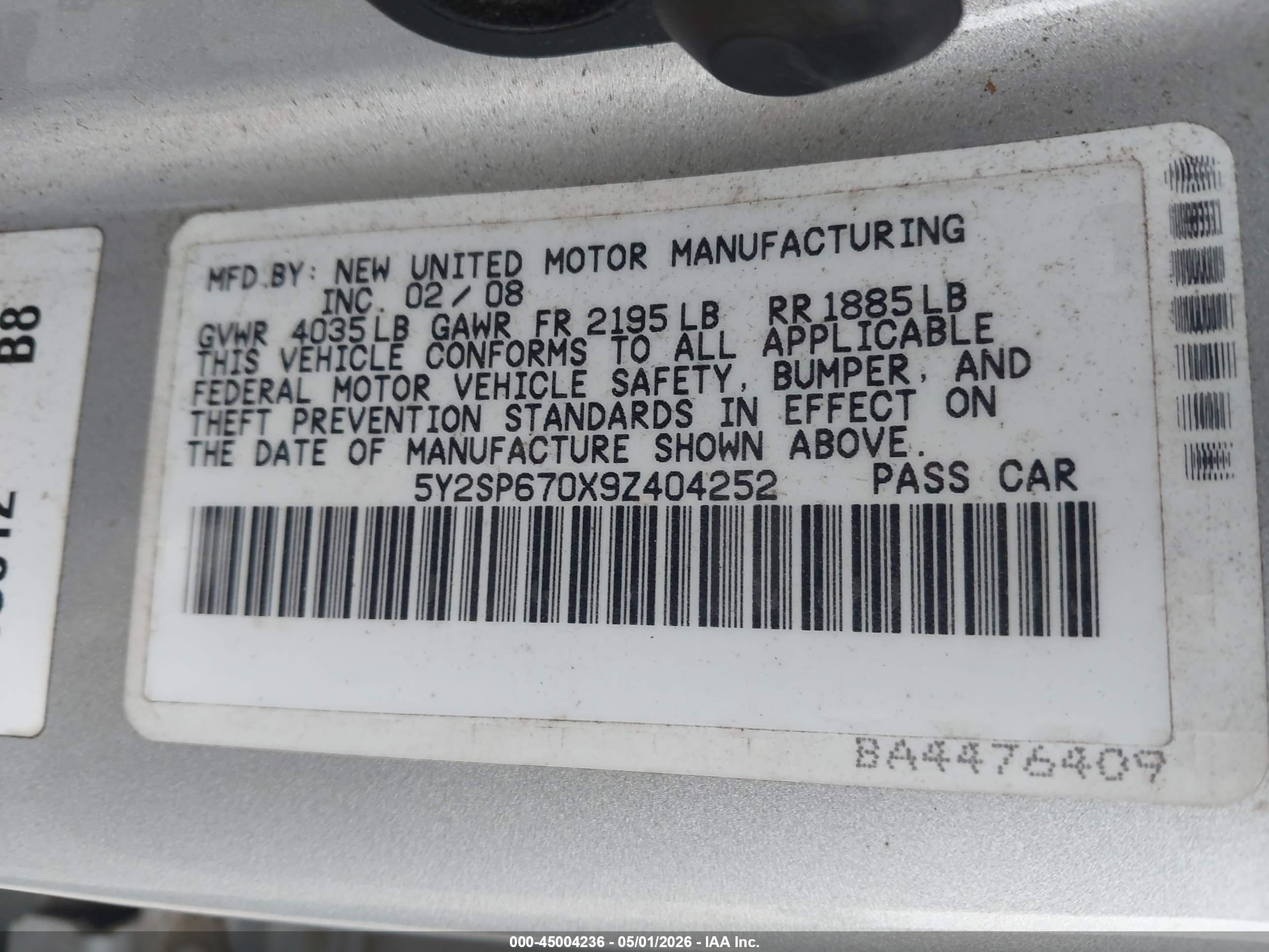 PONTIAC VIBE image 9