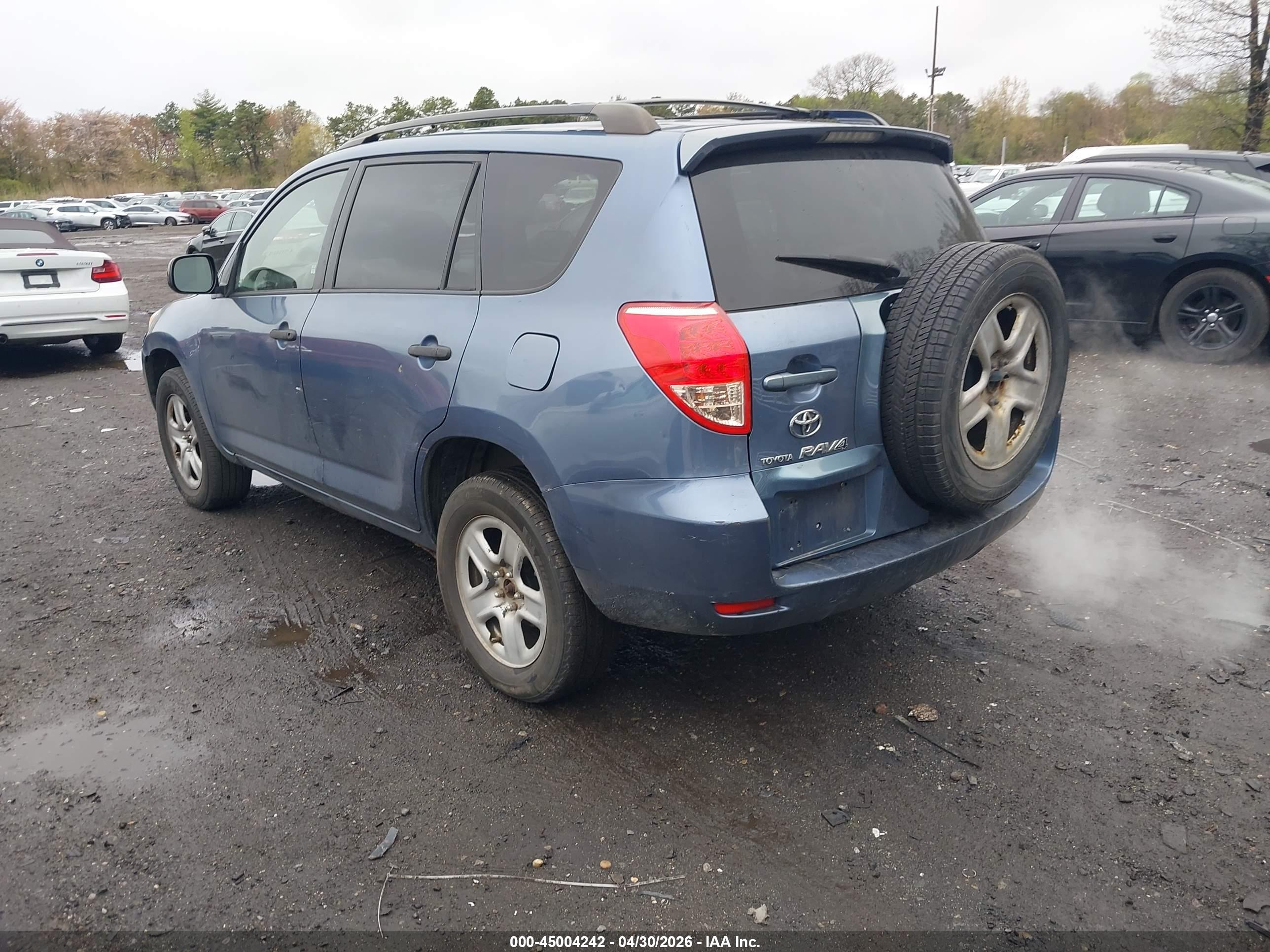 TOYOTA RAV4 image 3