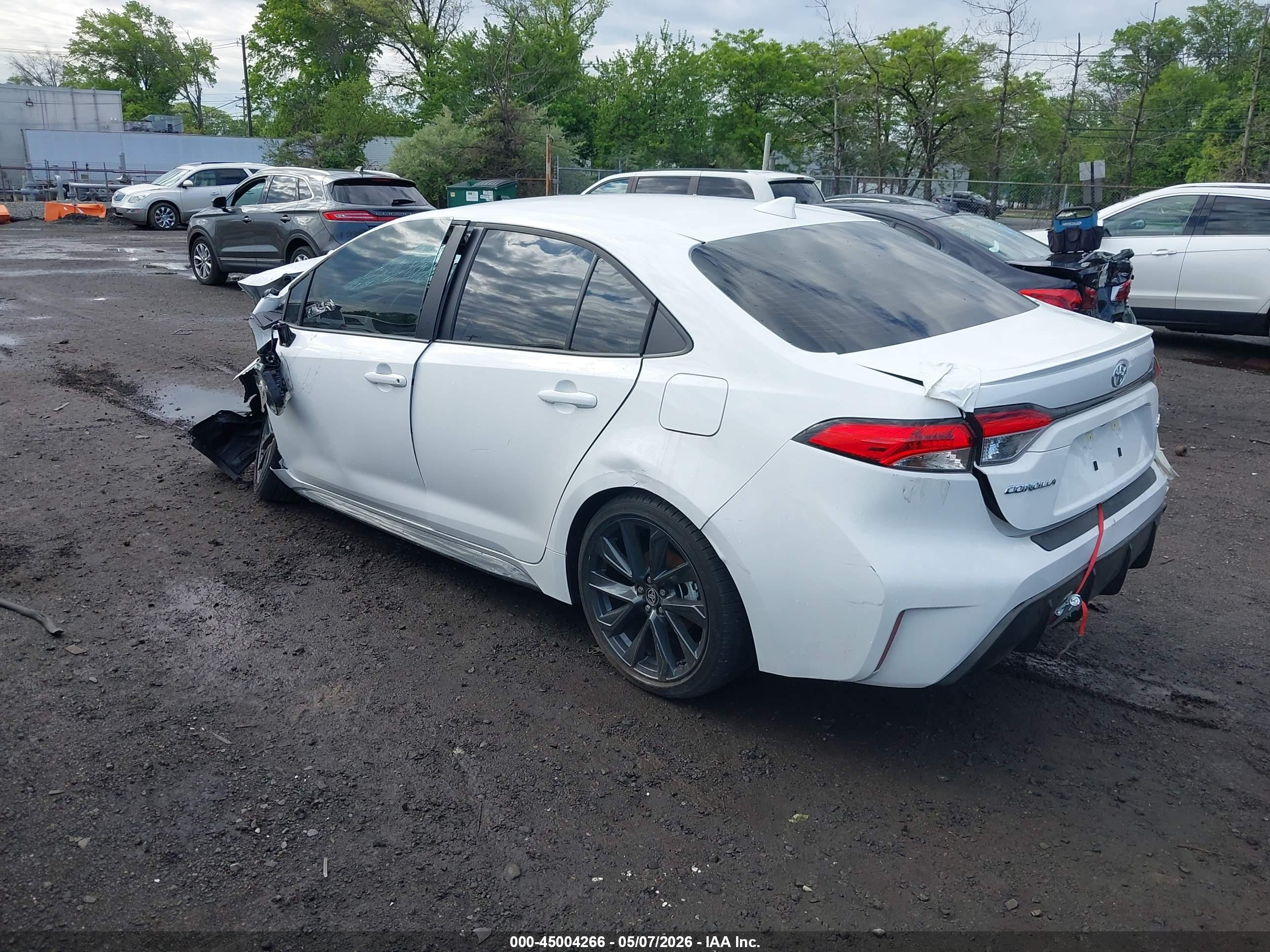 TOYOTA COROLLA image 3