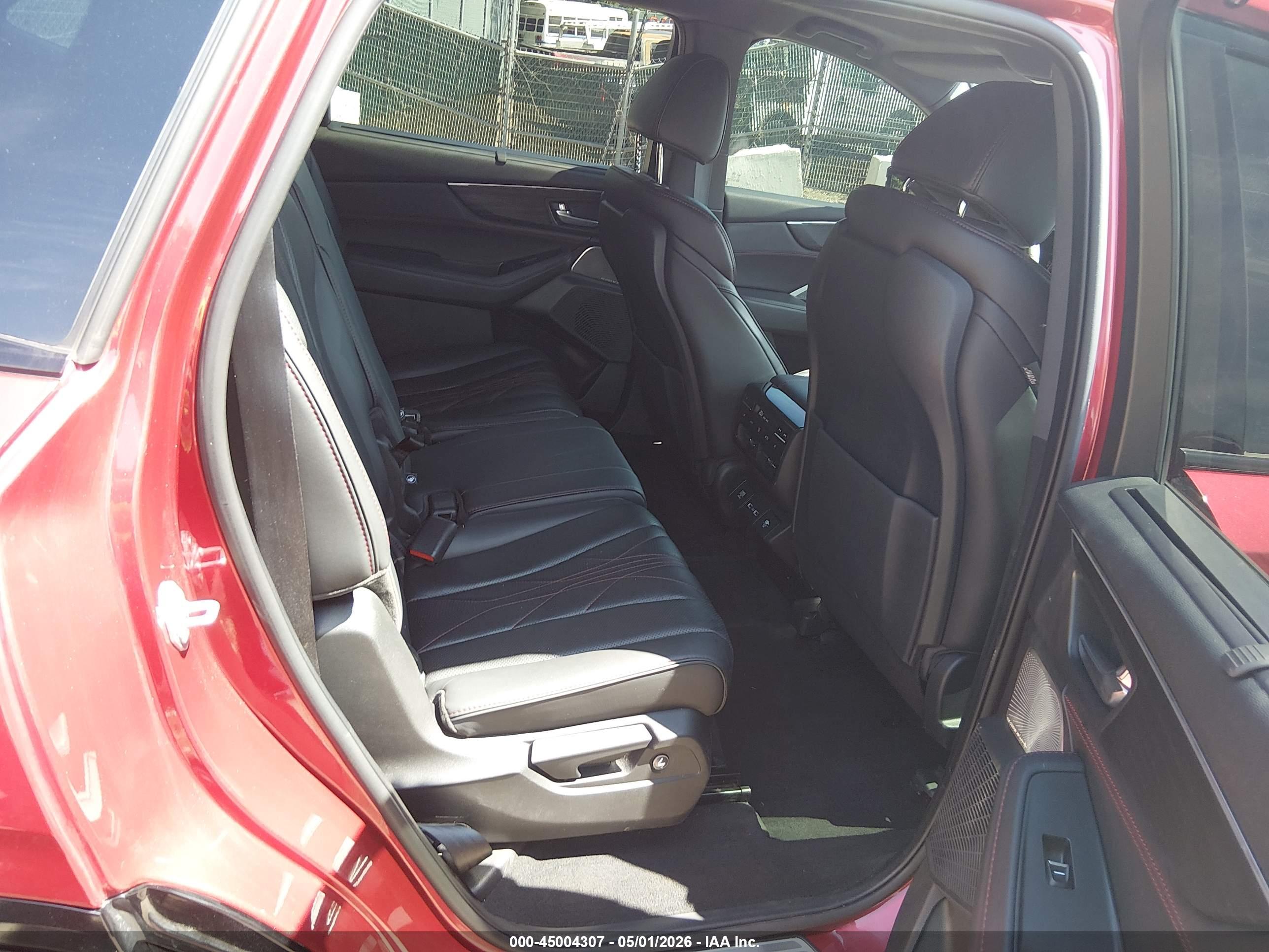 ACURA MDX image 8