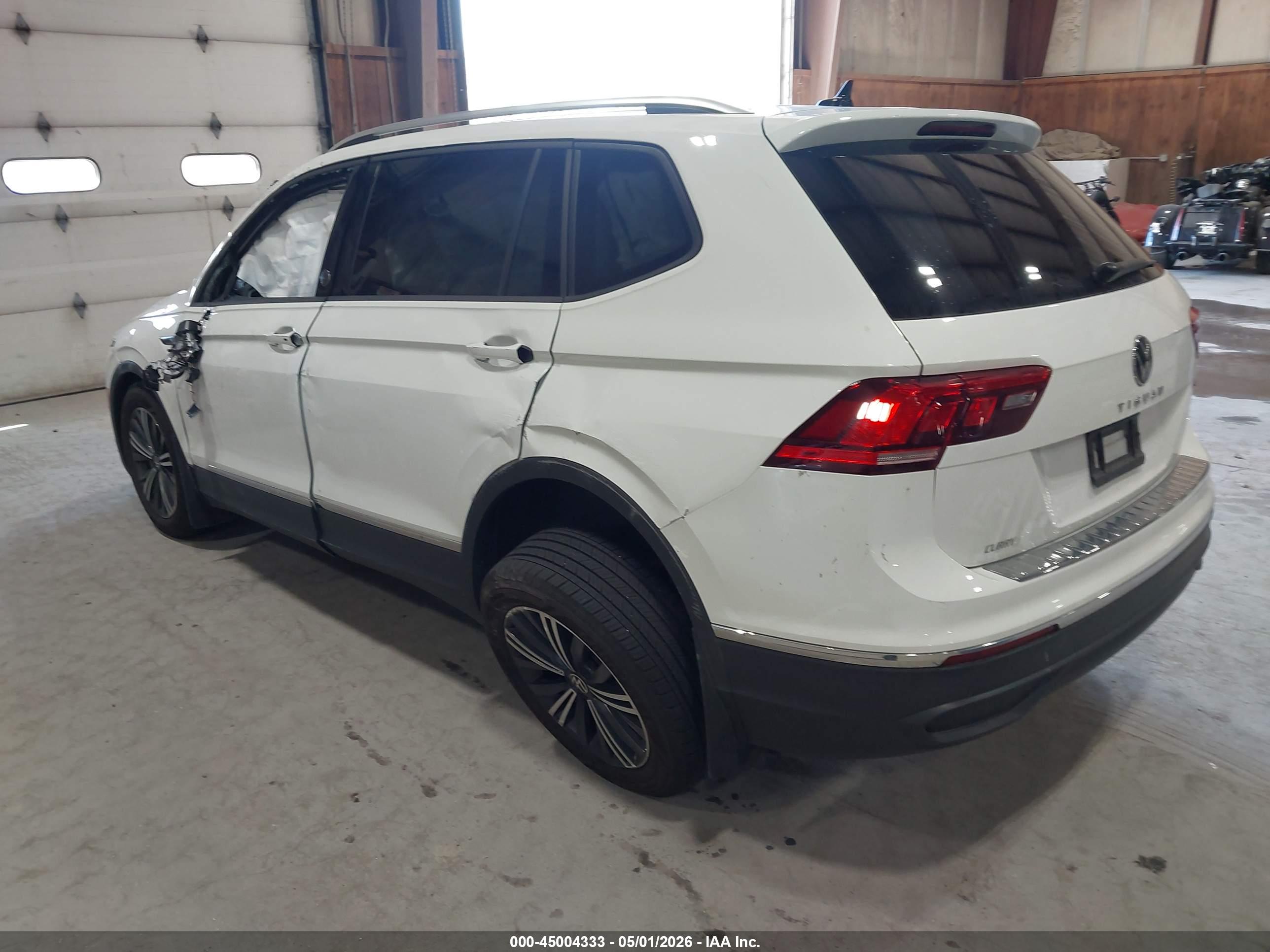 VOLKSWAGEN TIGUAN image 3