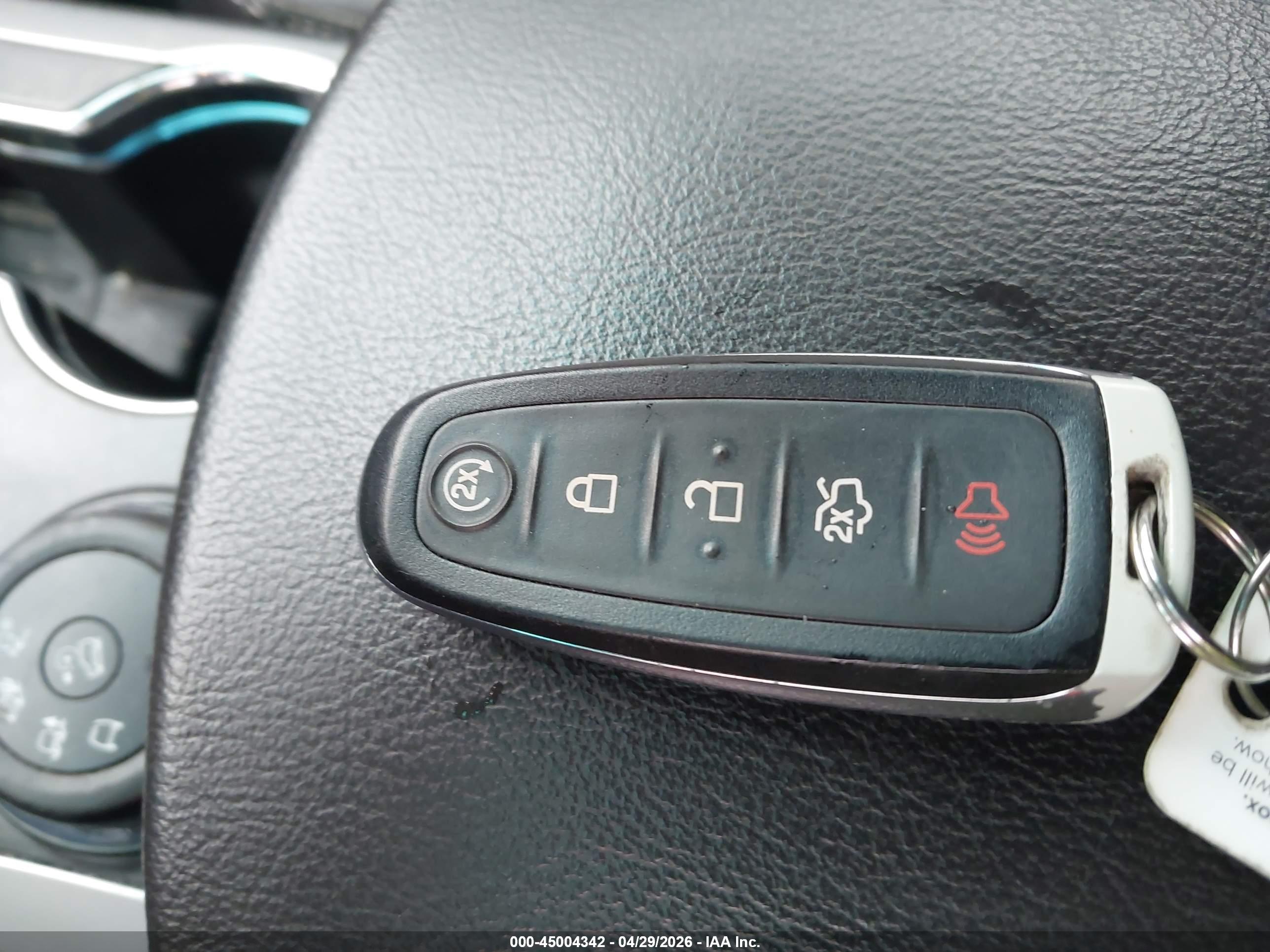 FORD EXPLORER image 11