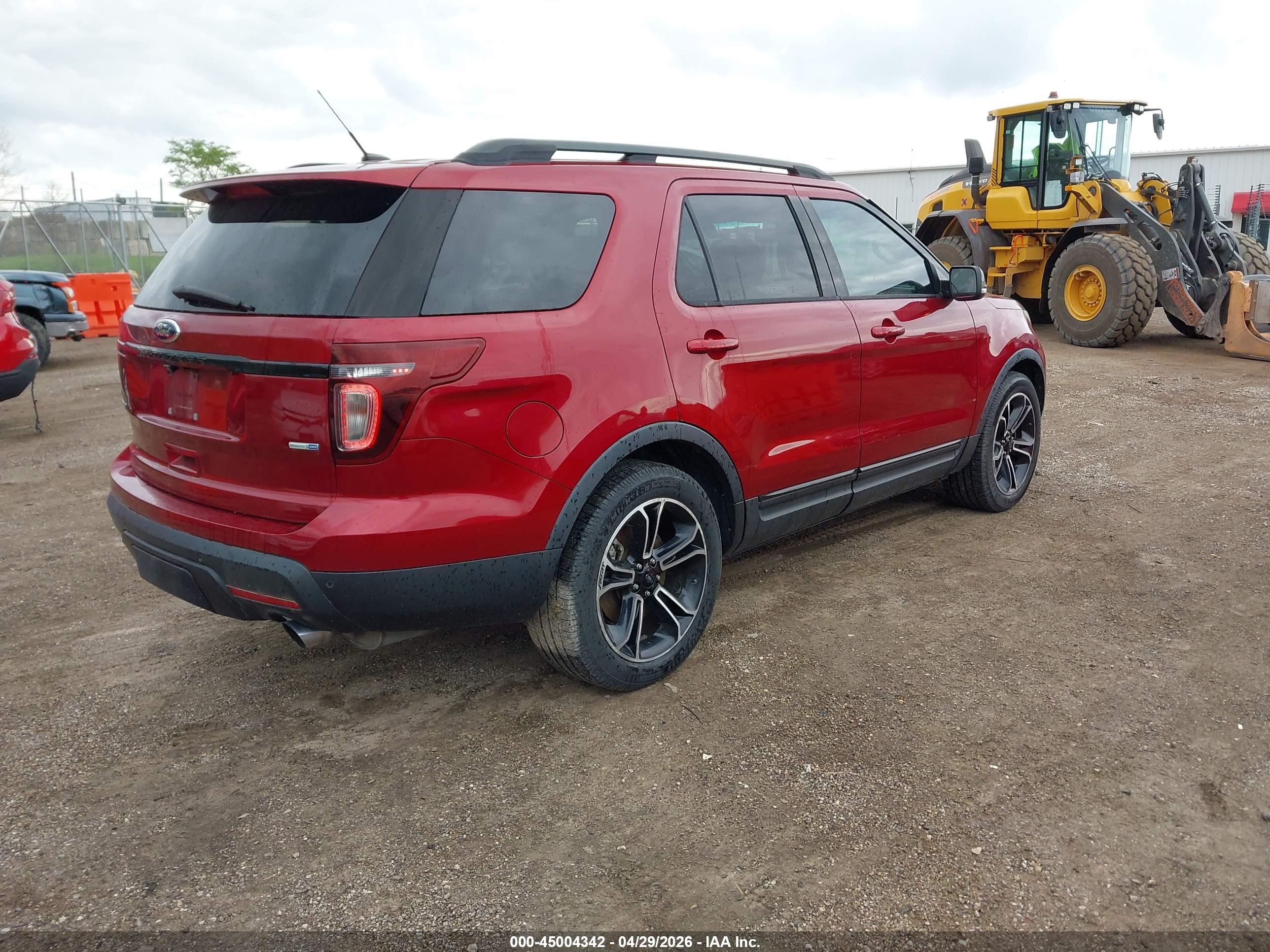 FORD EXPLORER image 4
