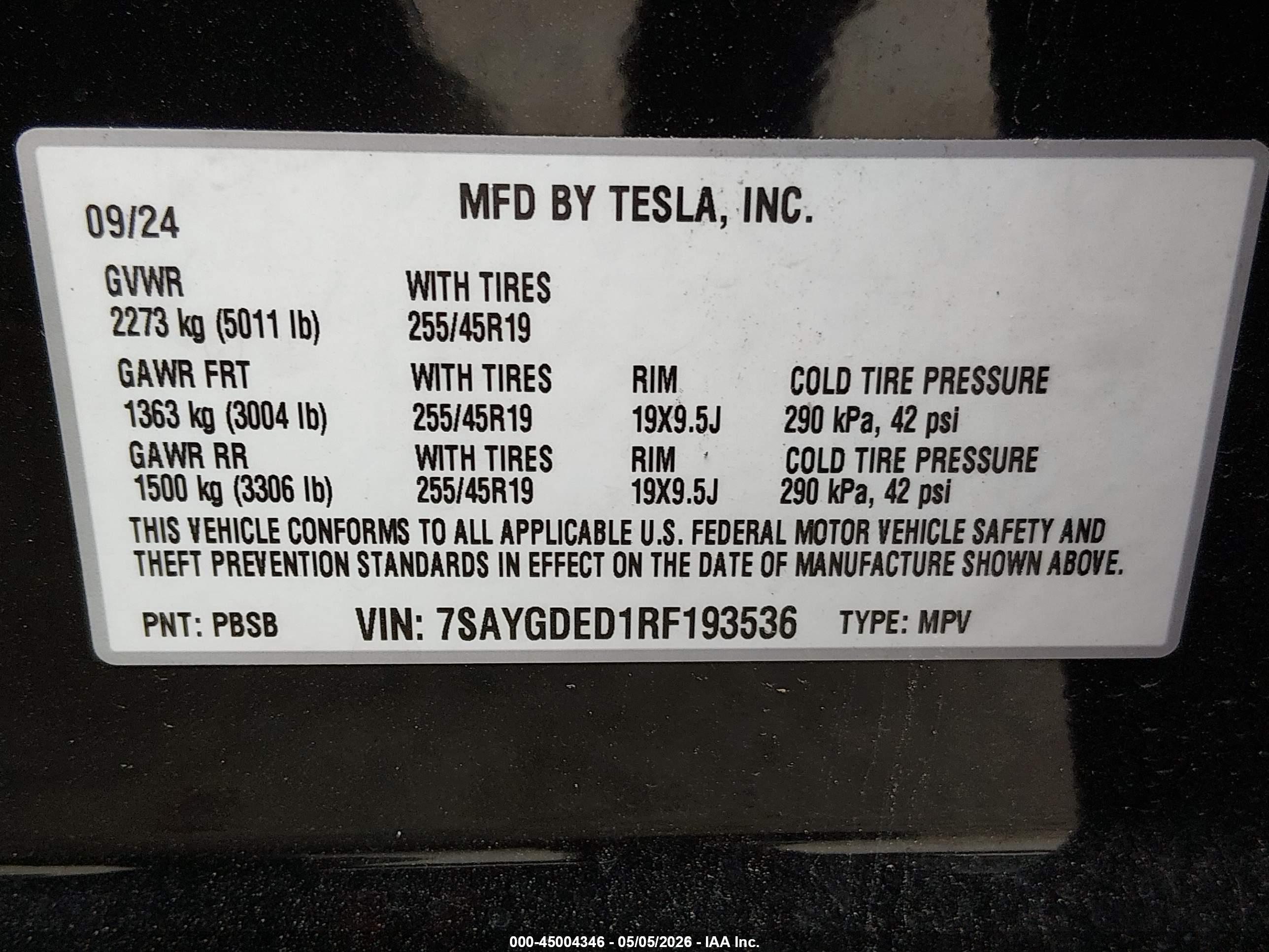 TESLA MODEL image 9
