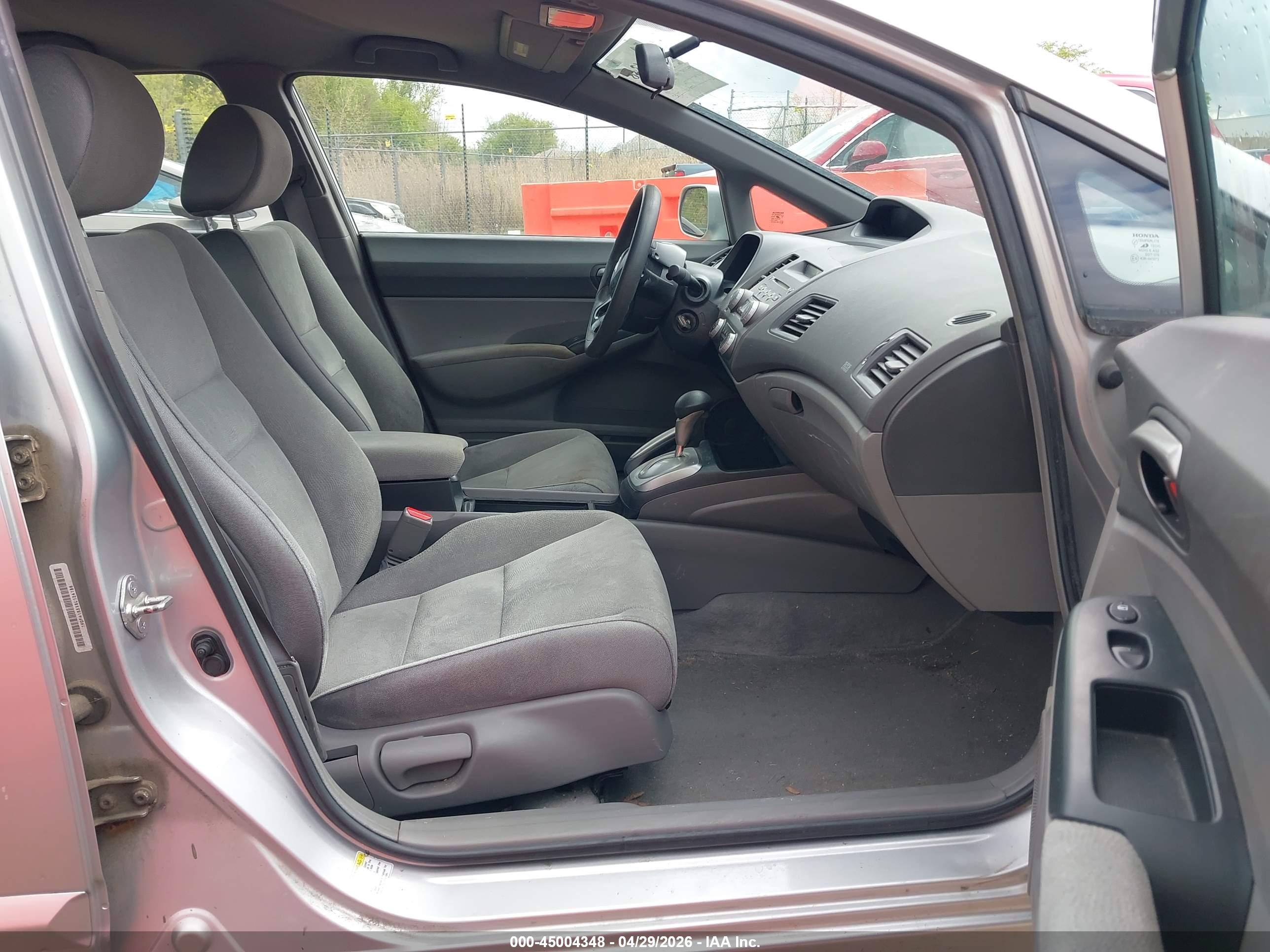 HONDA CIVIC image 5