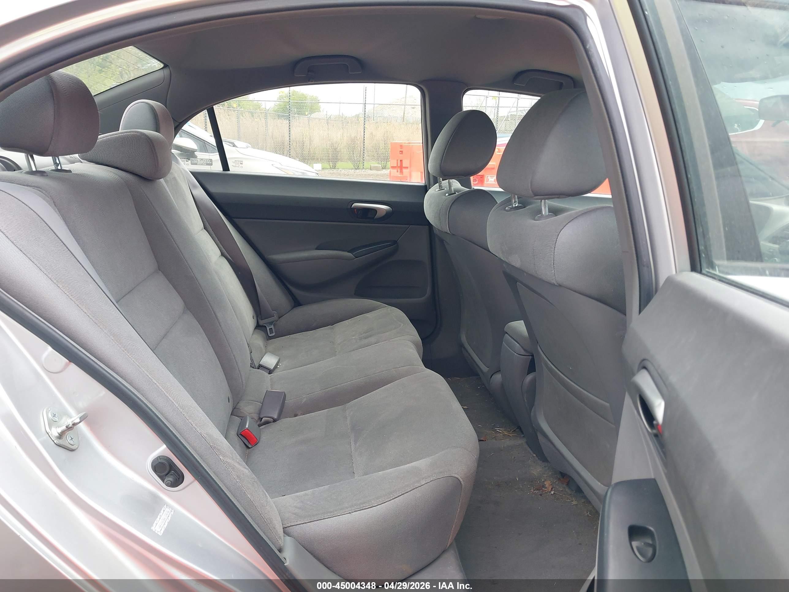 HONDA CIVIC image 8