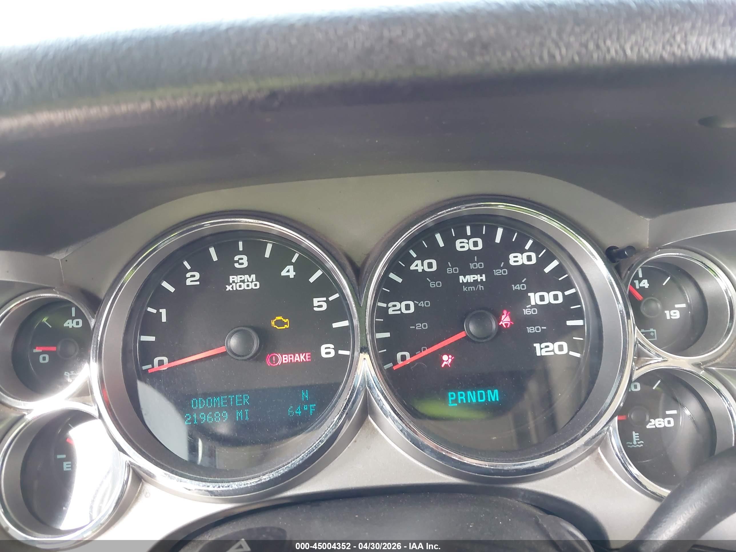 CHEVROLET SILVERADO image 7