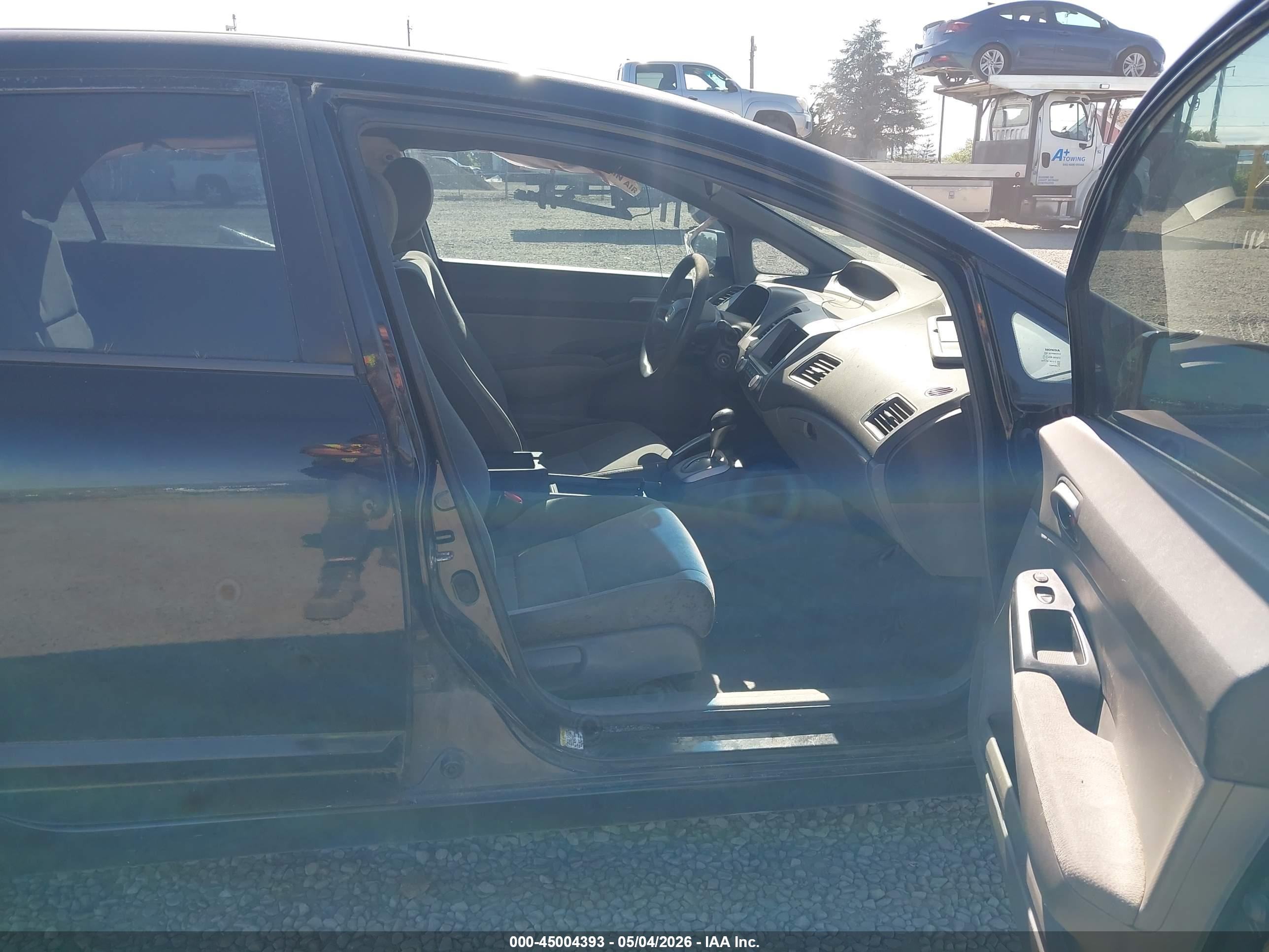 HONDA CIVIC image 5