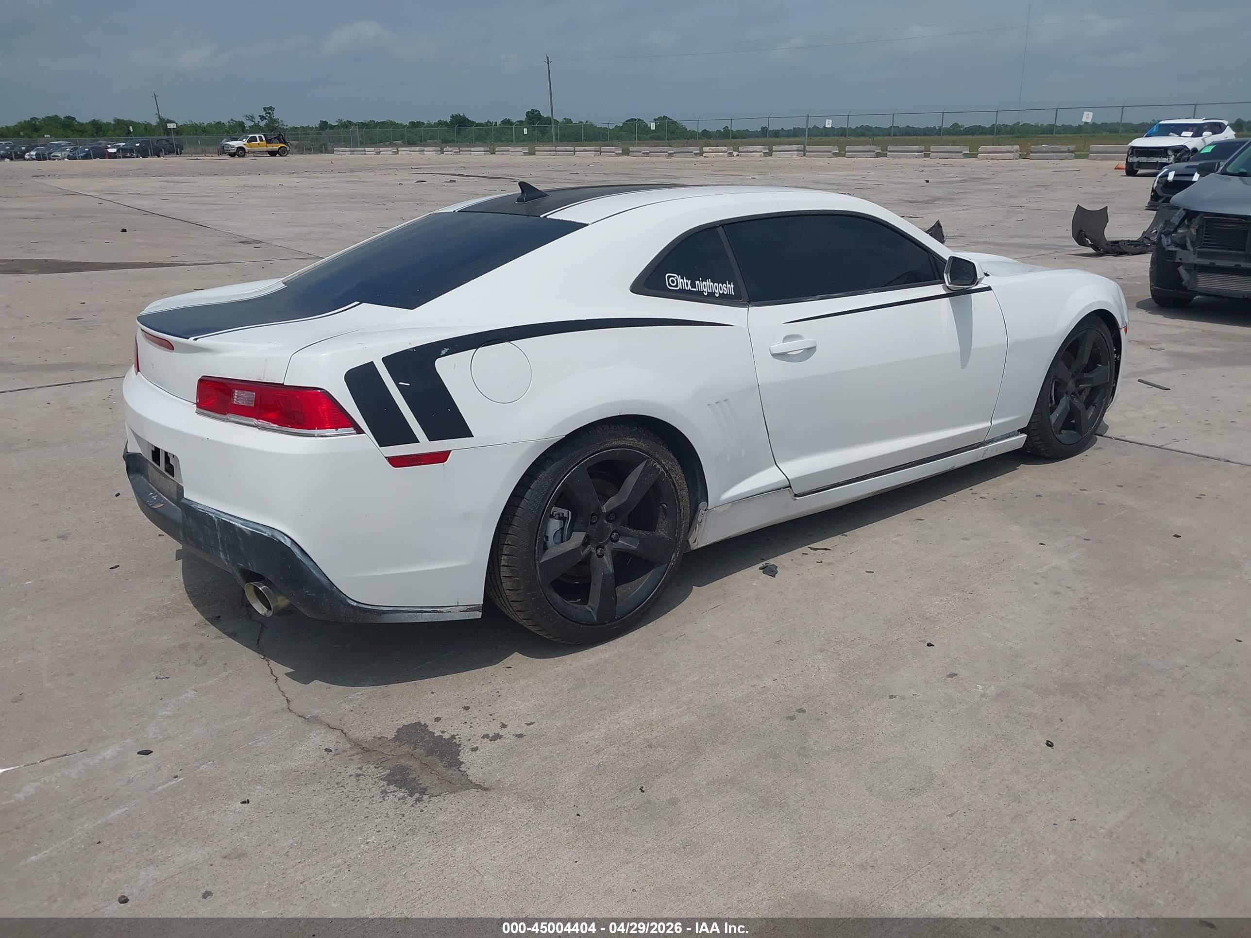 CHEVROLET CAMARO image 4