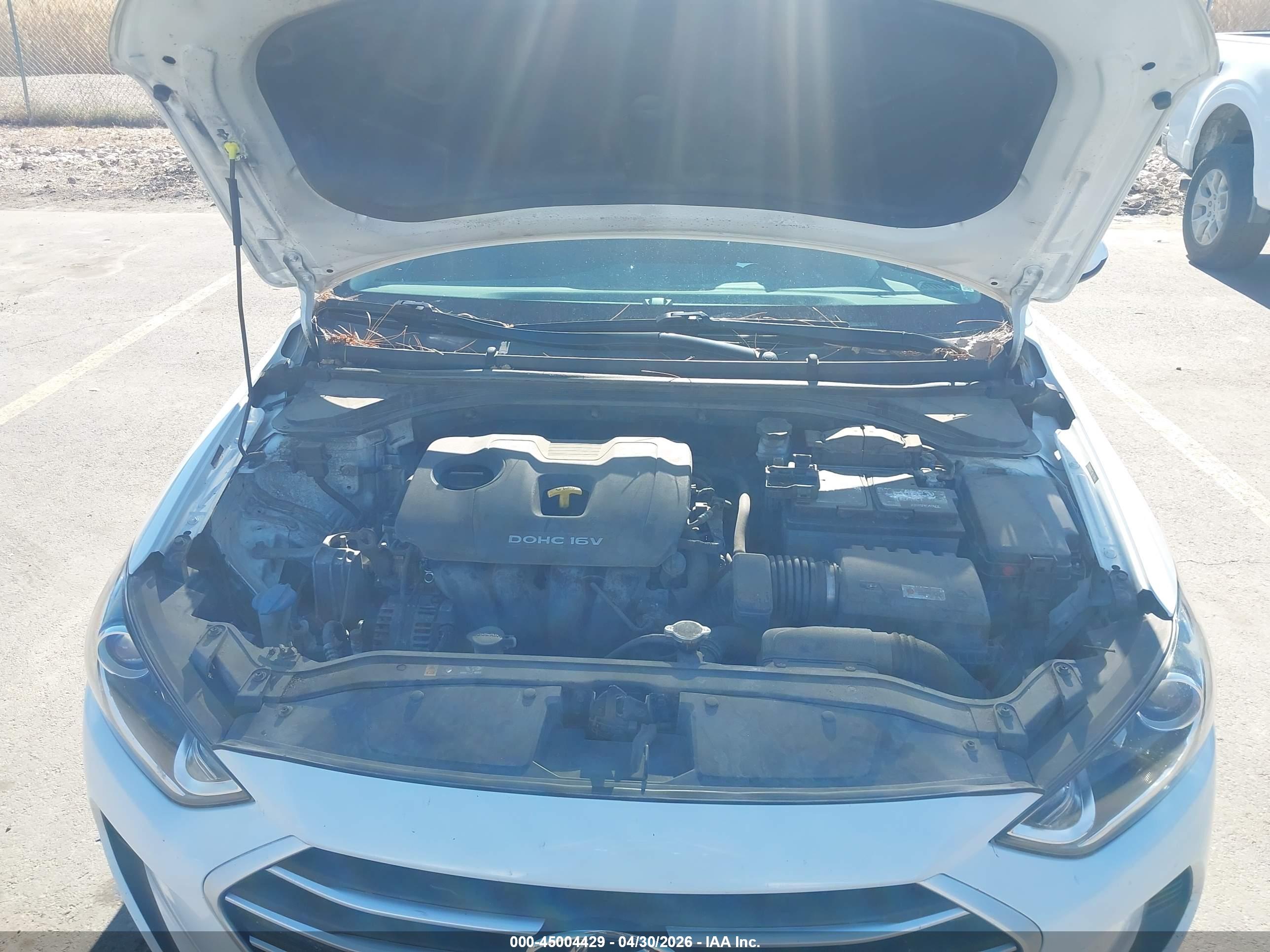 HYUNDAI ELANTRA image 10