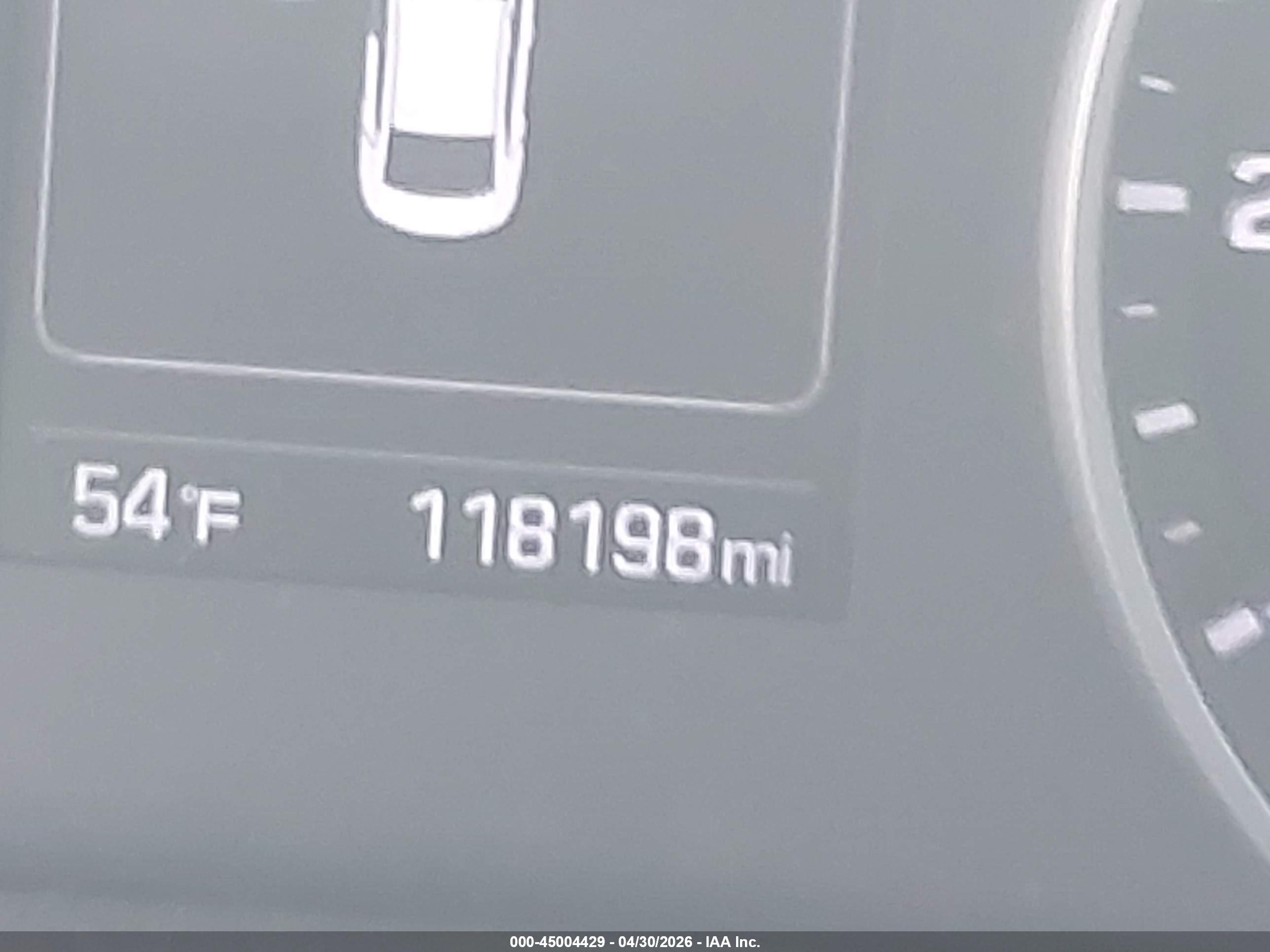 HYUNDAI ELANTRA image 7