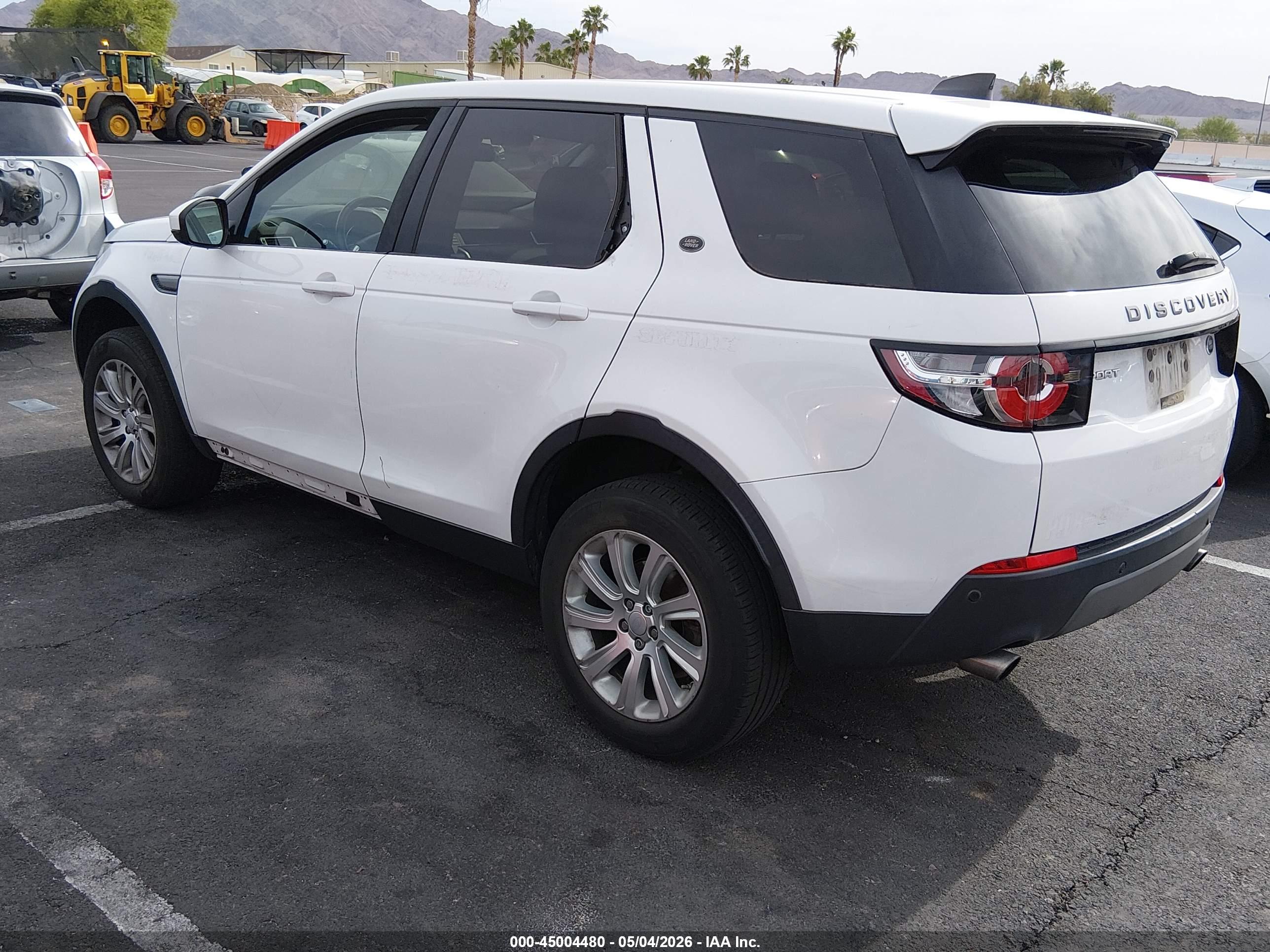 LAND ROVER image 3