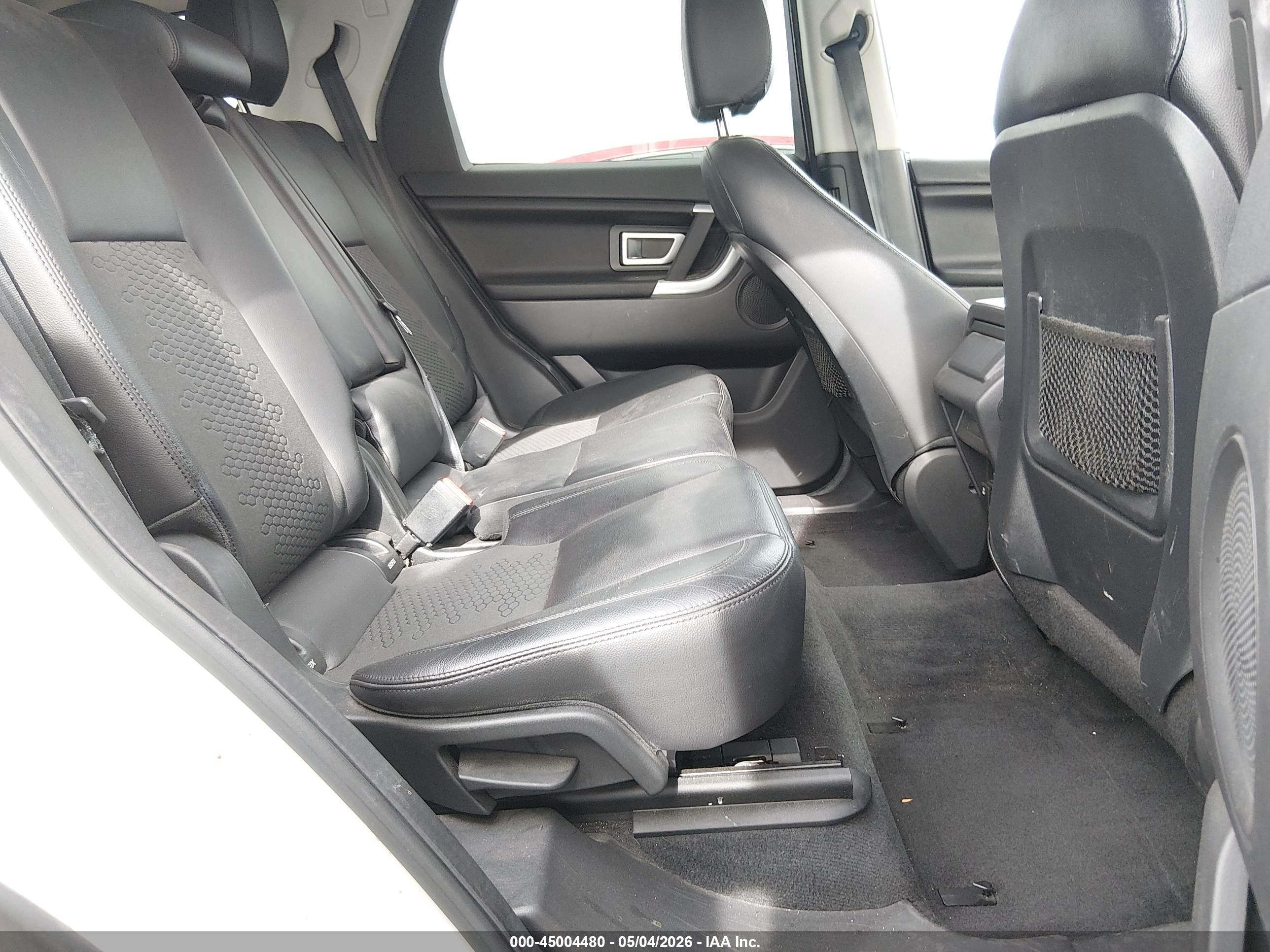LAND ROVER image 8