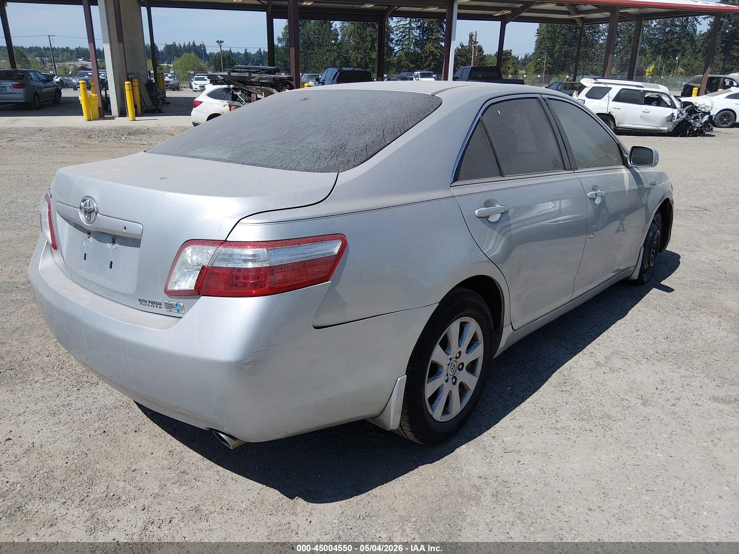 TOYOTA CAMRY image 4