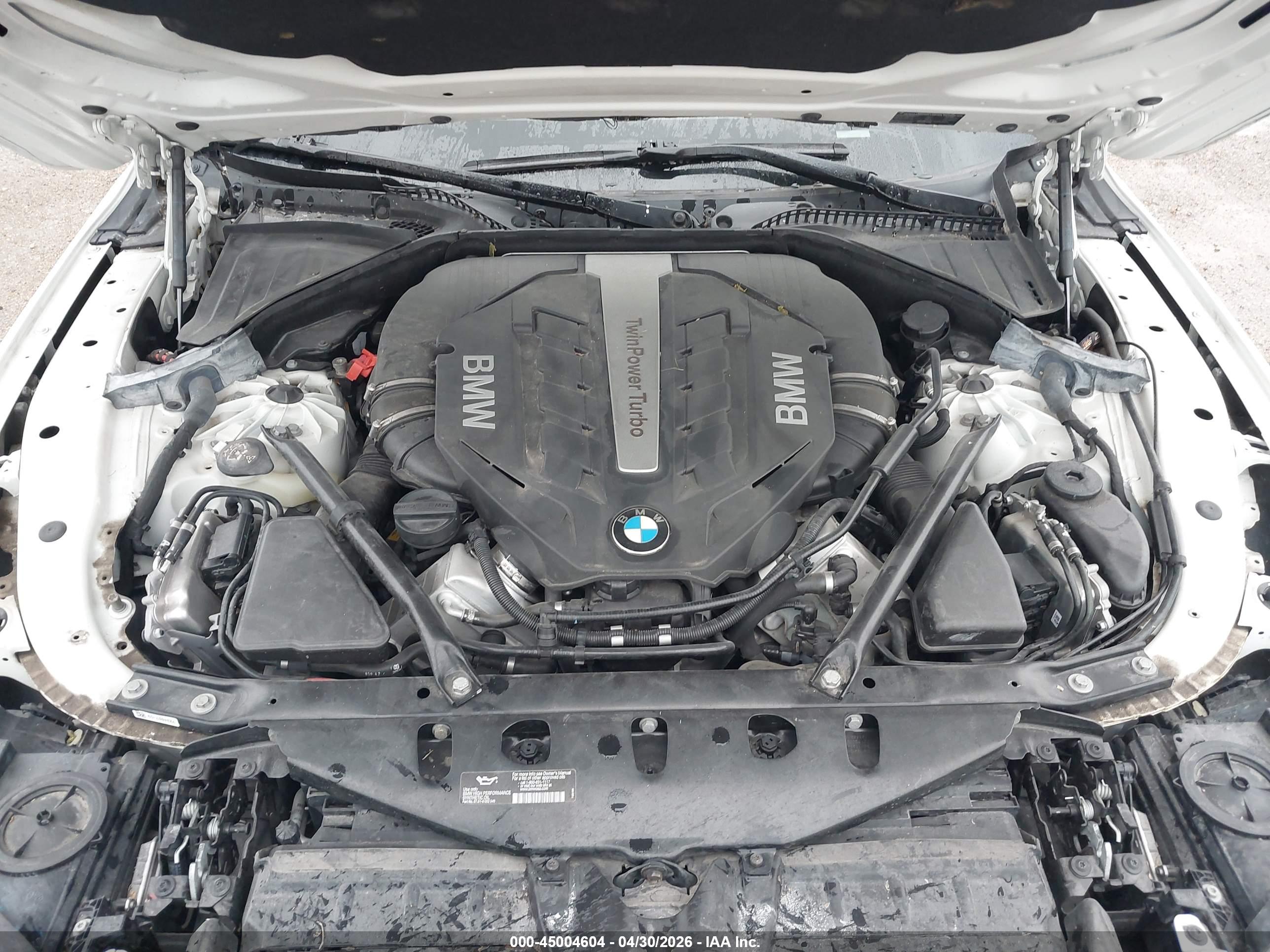 BMW 750I image 10