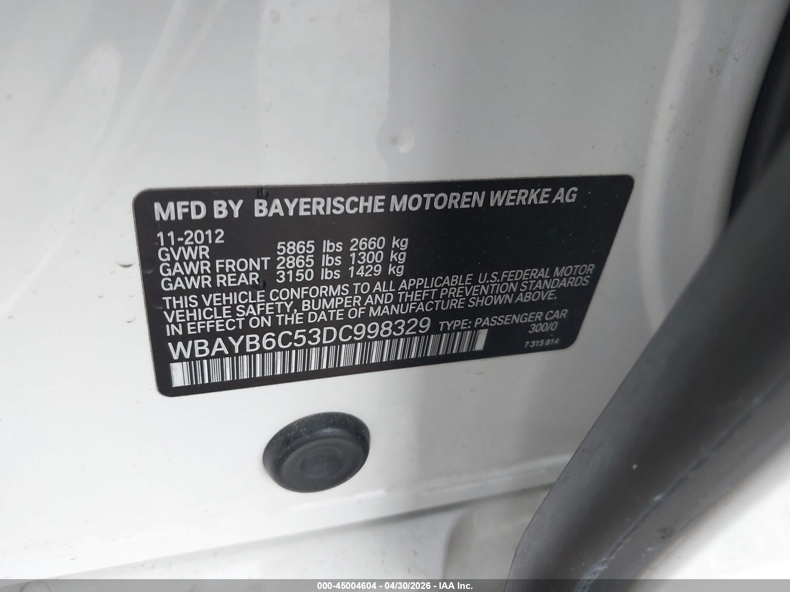BMW 750I image 9