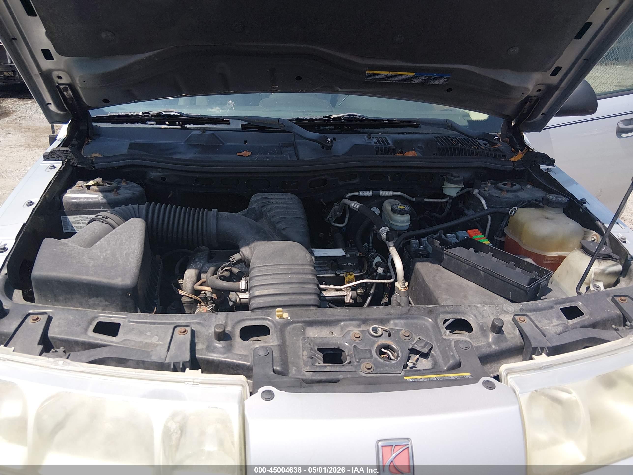 SATURN VUE image 10
