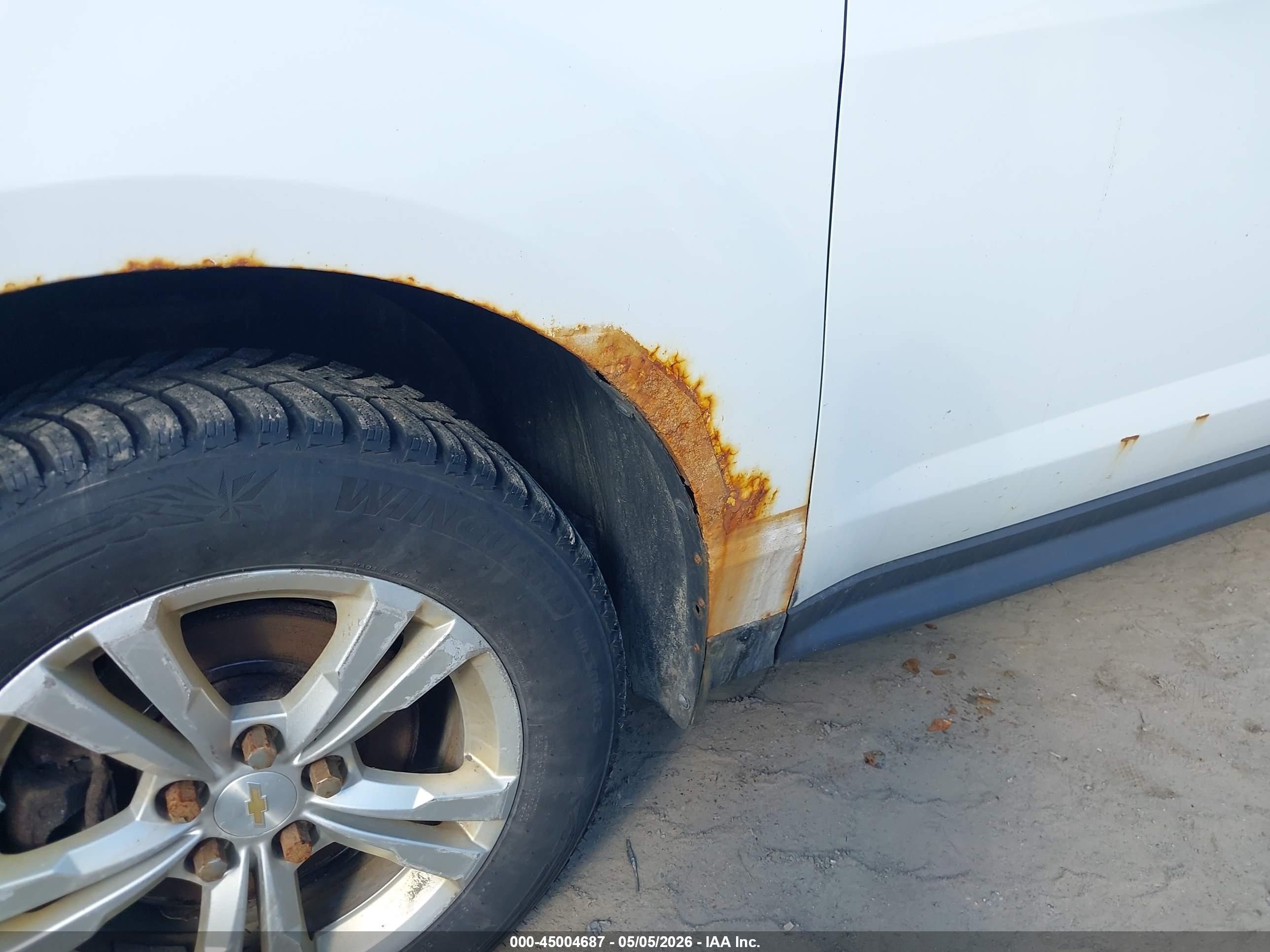 CHEVROLET EQUINOX image 6