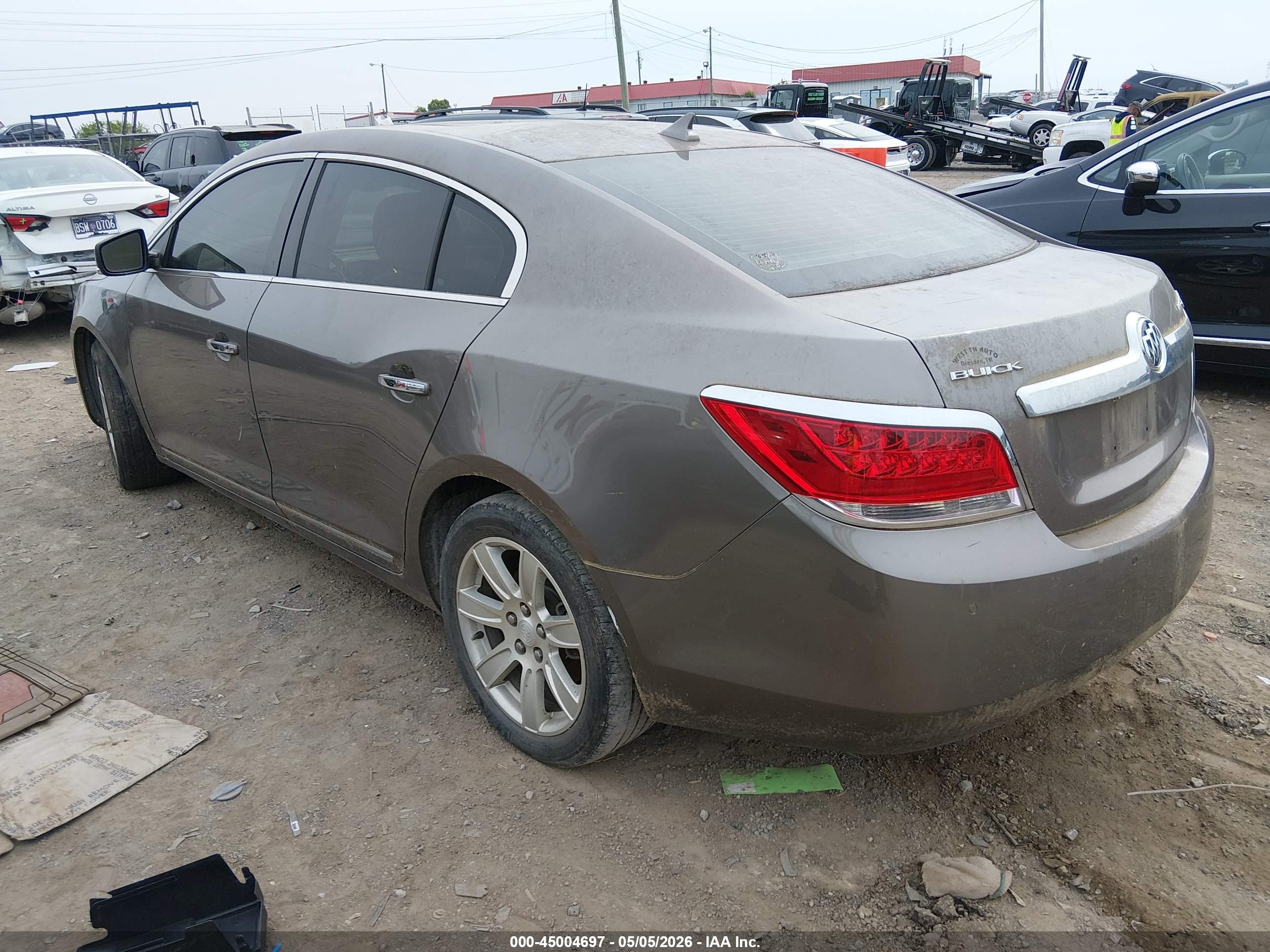 BUICK LACROSSE image 3