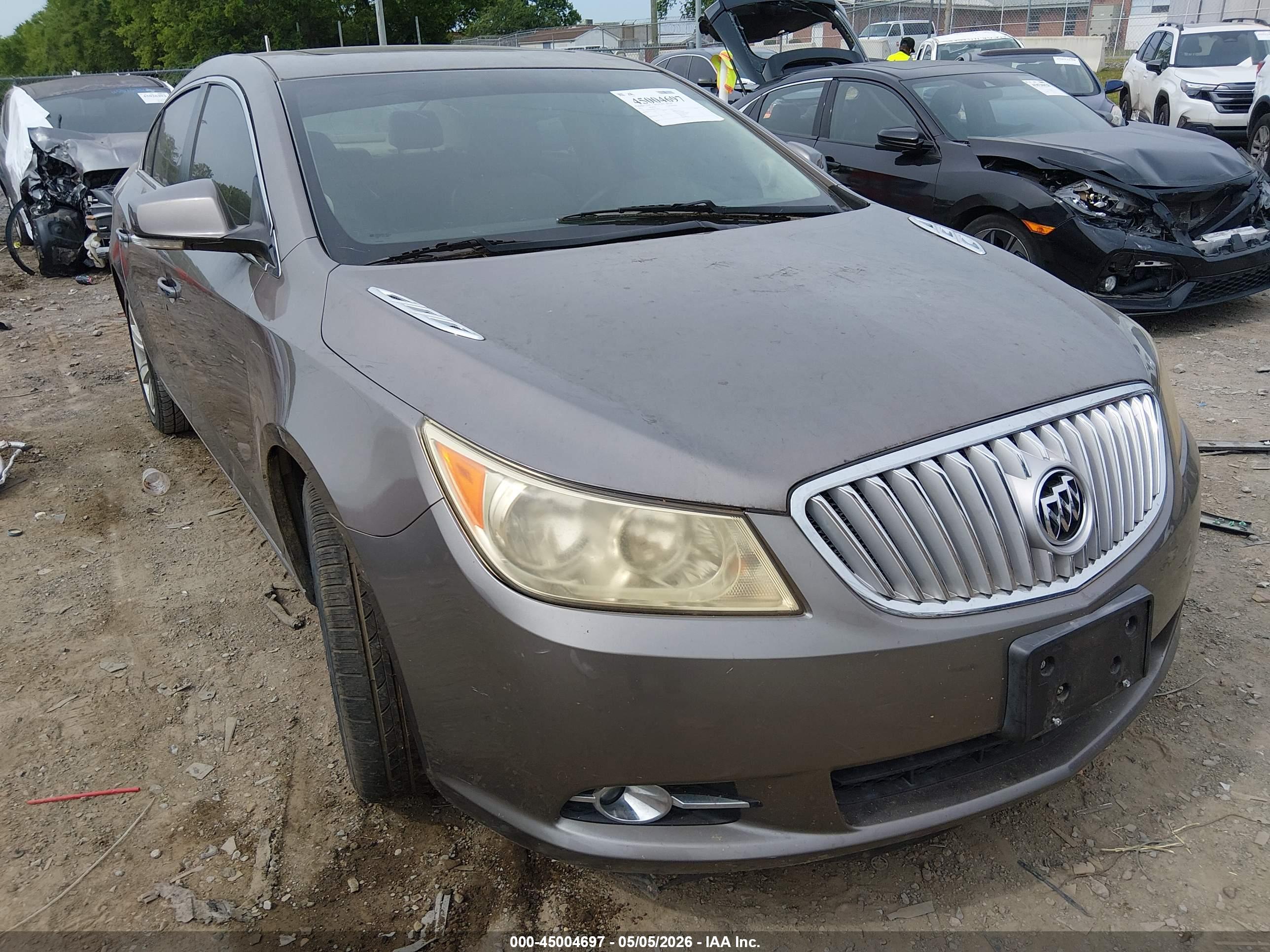 BUICK LACROSSE image 6