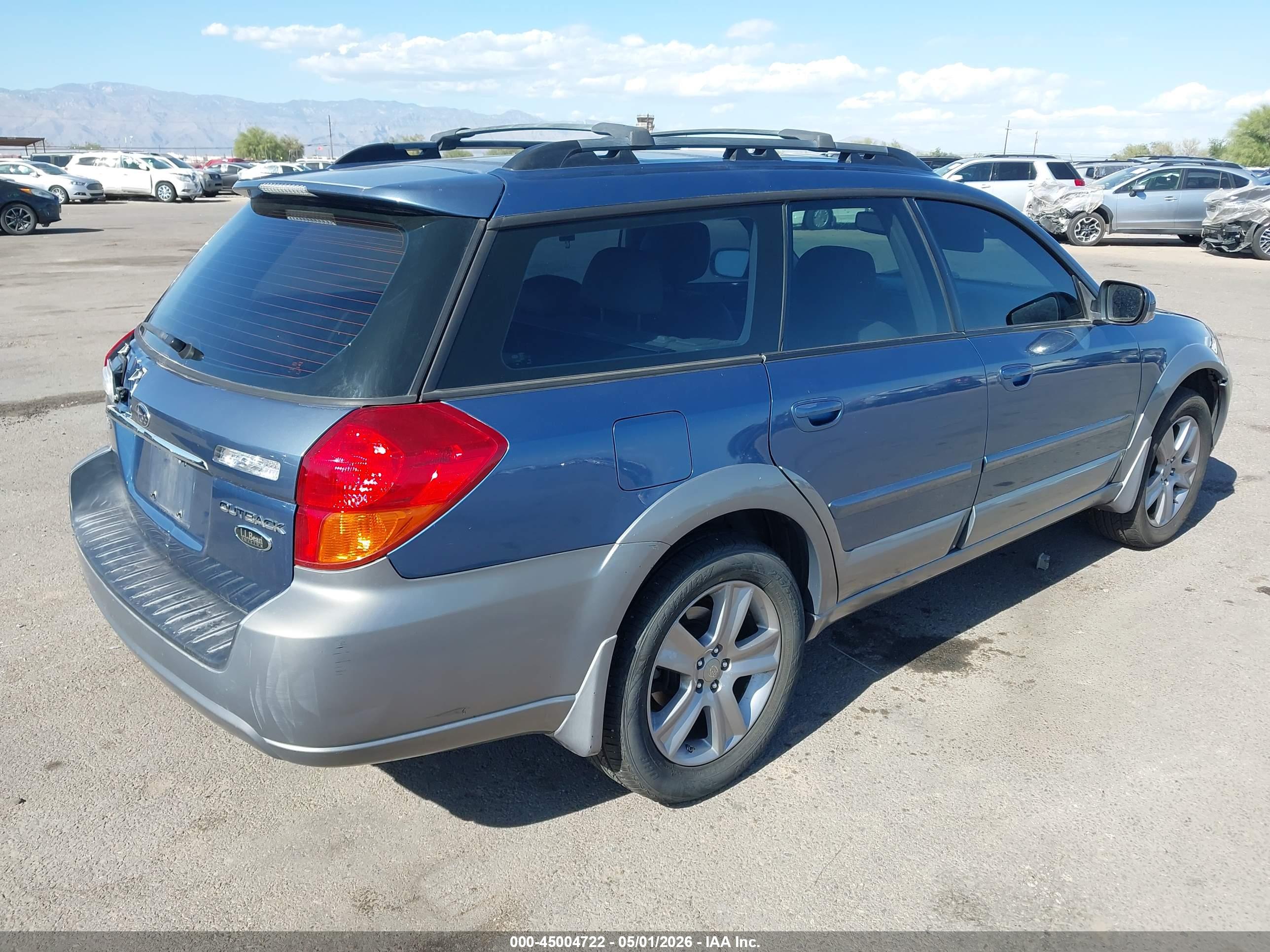 SUBARU OUTBACK image 4