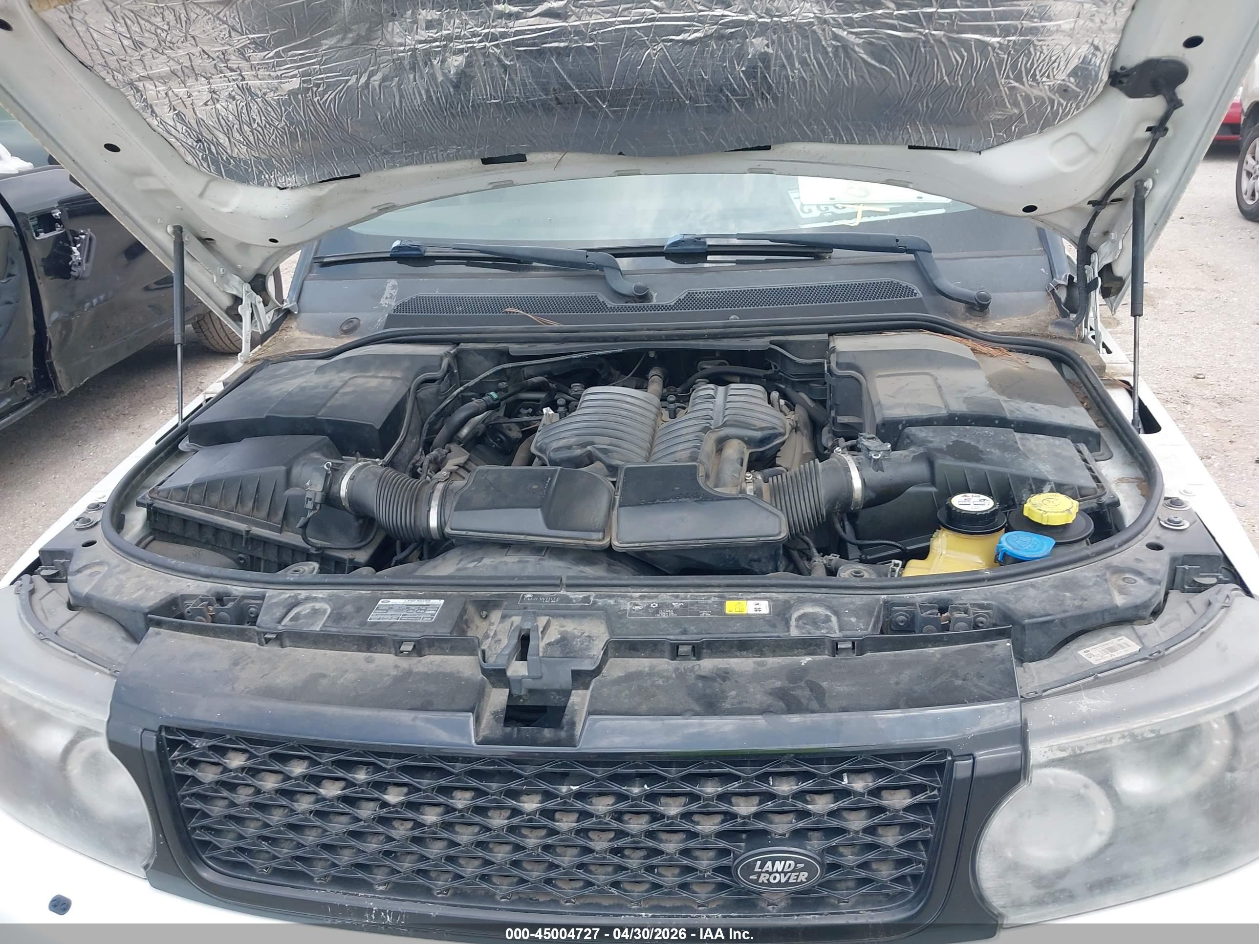 LAND ROVER image 10