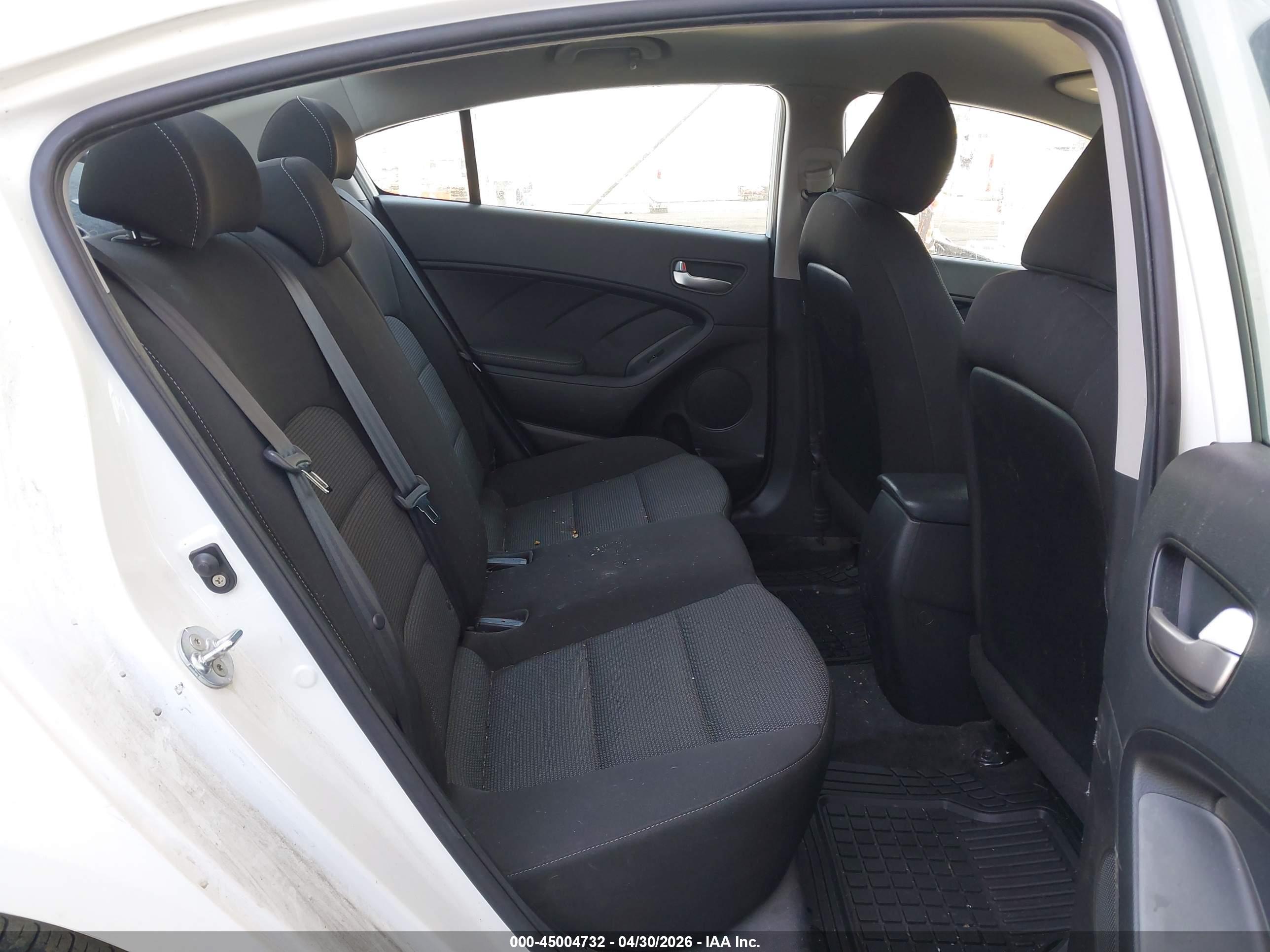 KIA FORTE image 8